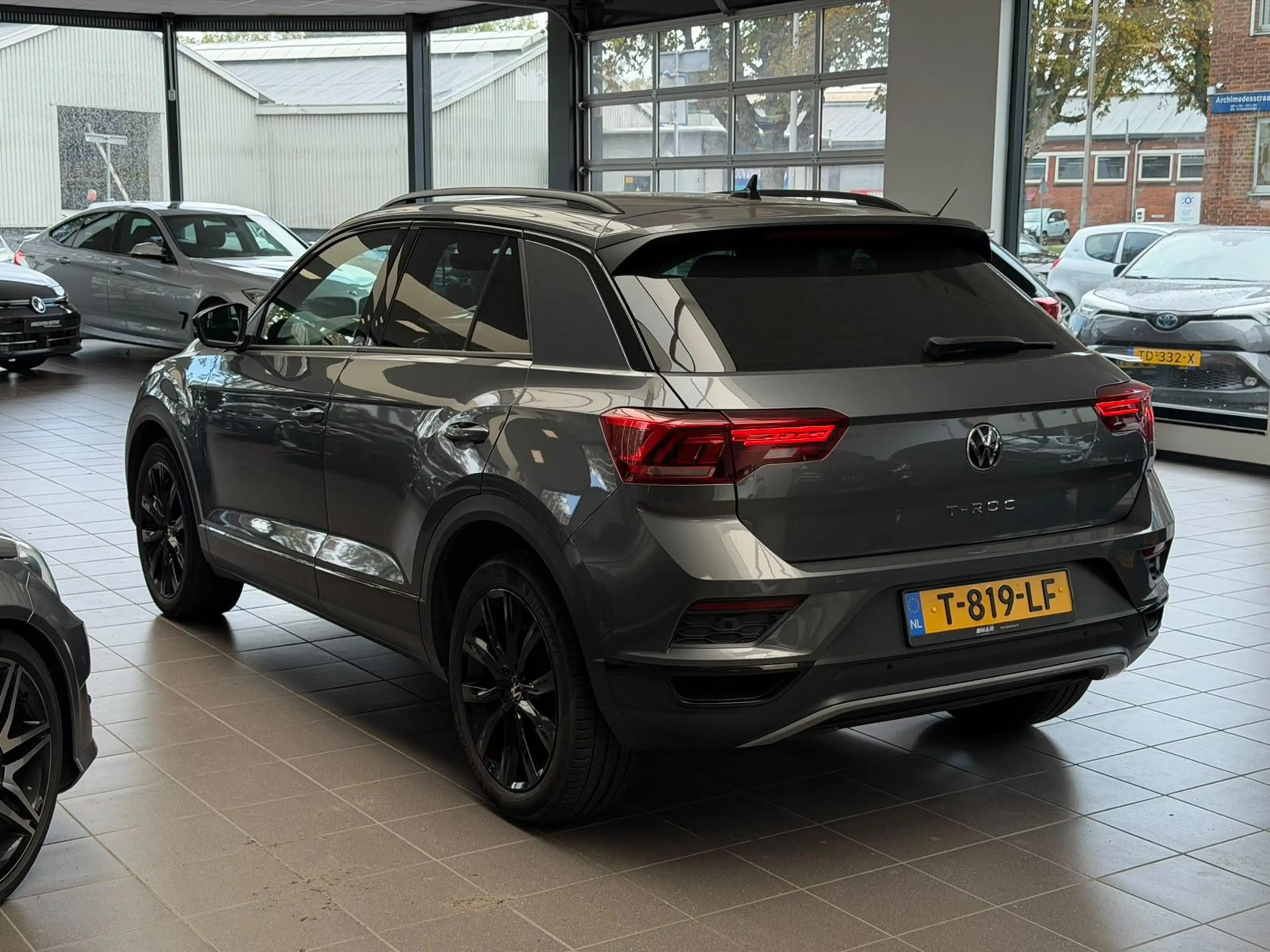 Volkswagen T-Roc 1.5 TSI Sport Business R-Line / Led / CarPlay / Na — photo 6