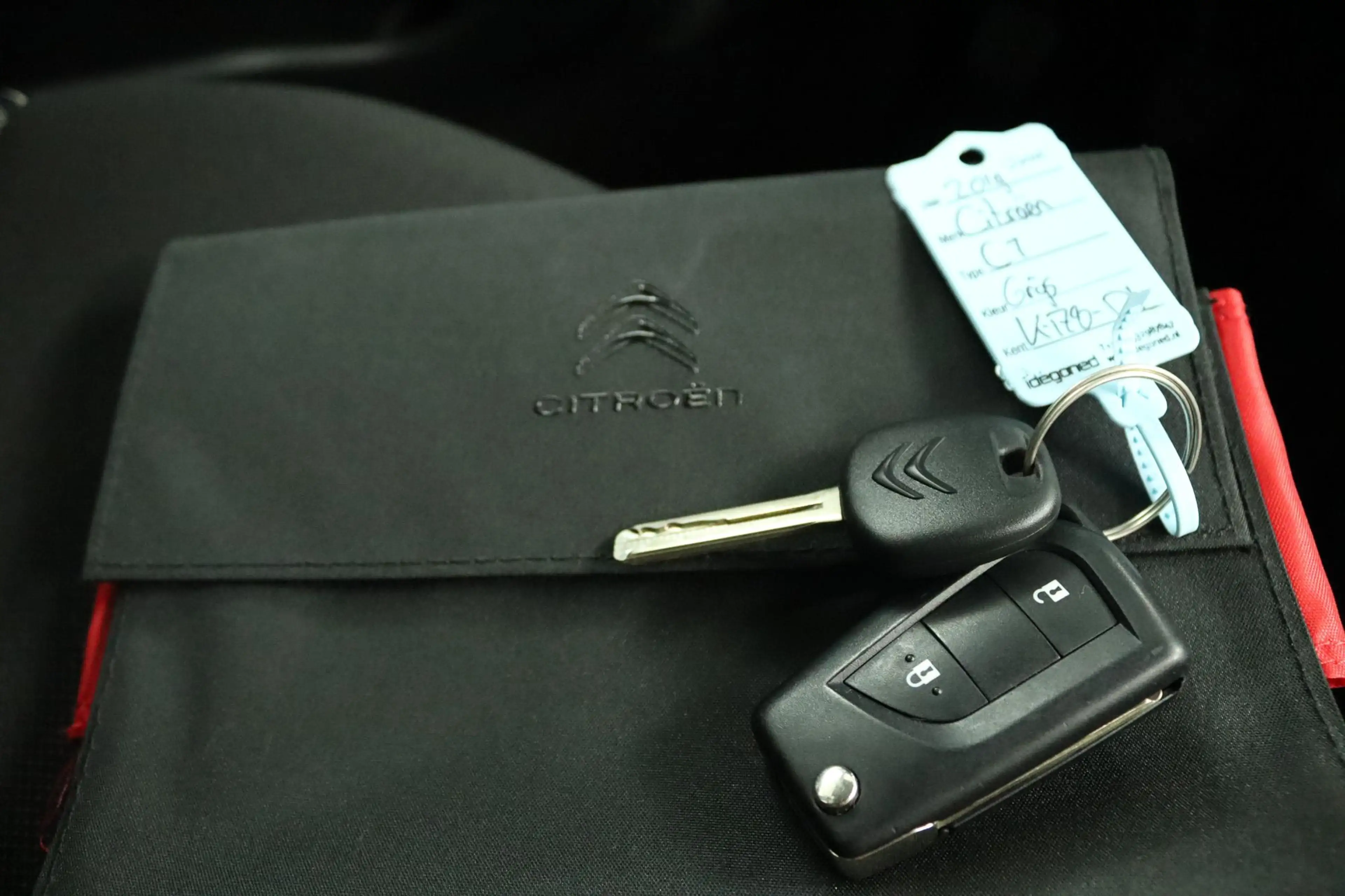 Citroen C1 1.0 VTi 72pk Elle | Apple CarPlay/Android Auto | C — photo 9