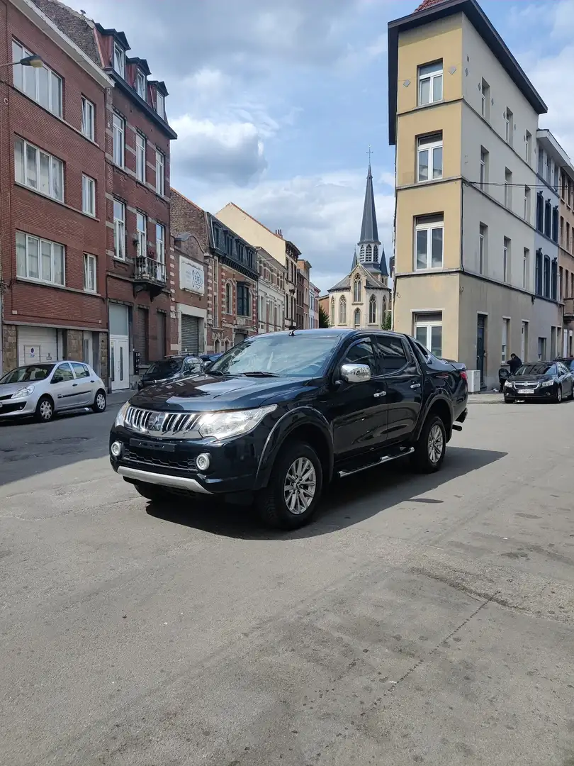Mitsubishi L200 2.4 4x4 Autm. Intense - 1