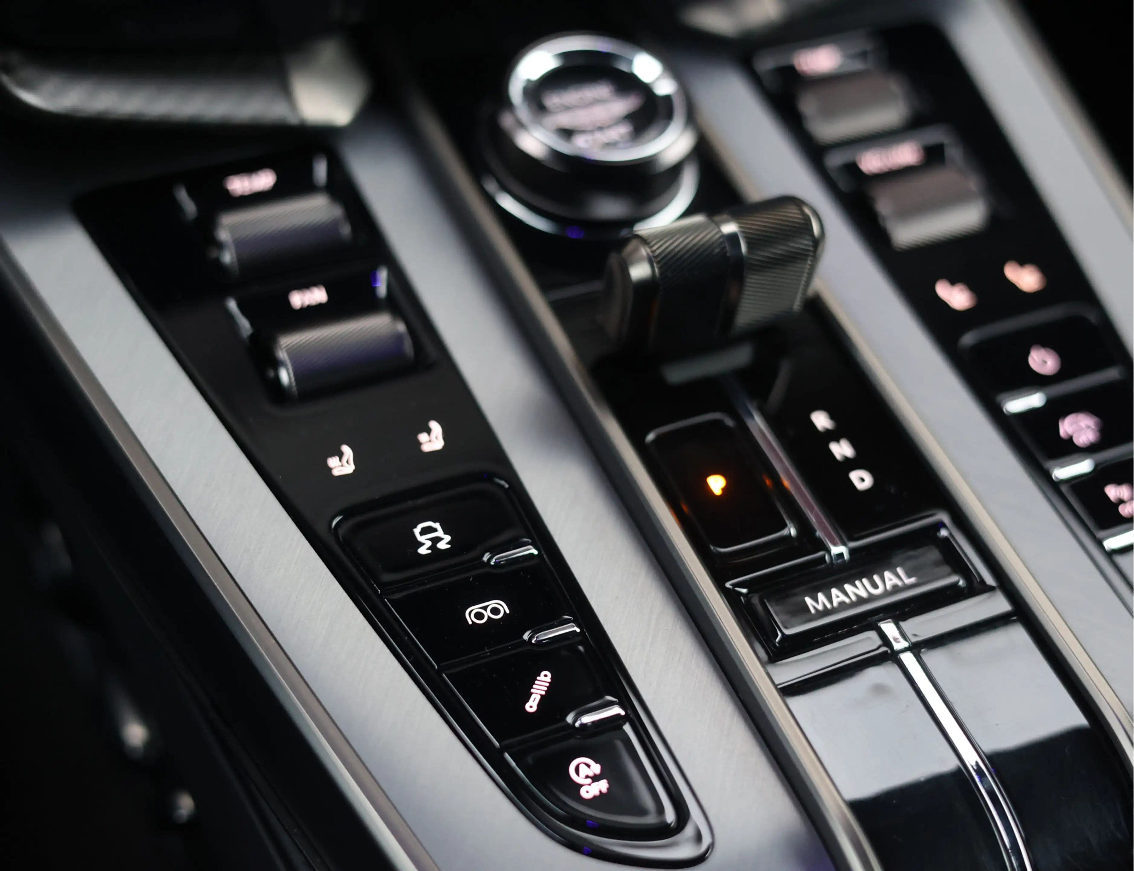 Aston Martin Vanquish 5.2 V12 Coupe | Q Epsilon Black - Nieuwstaat - B&W — photo 47