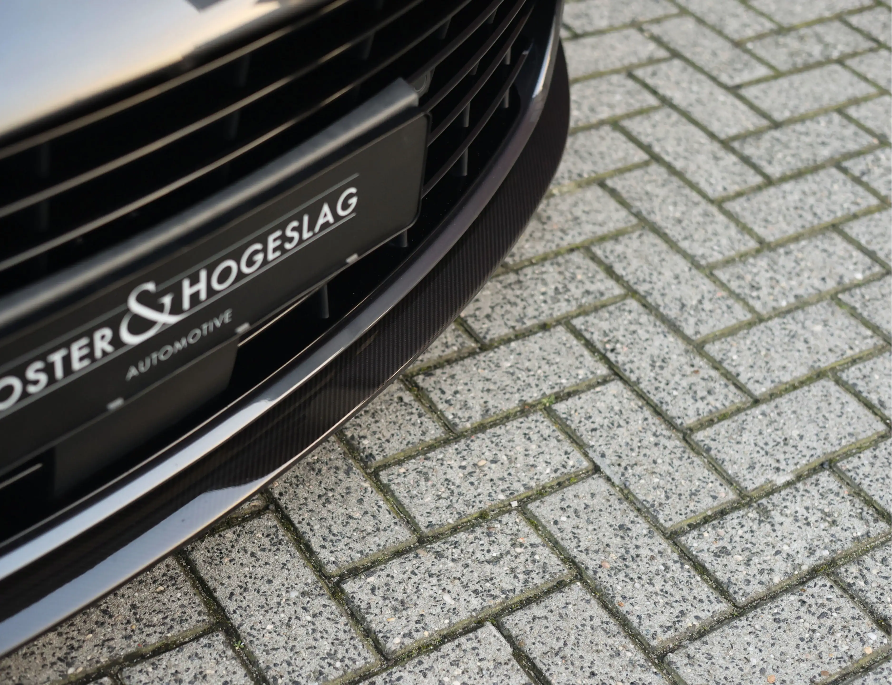 Aston Martin Vanquish 5.2 V12 Coupe | Q Epsilon Black - Nieuwstaat - B&W — photo 24