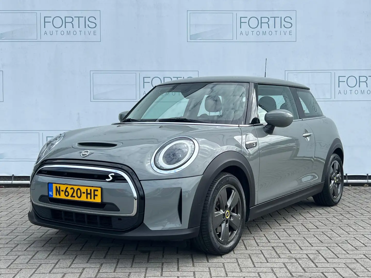 MINI Mini Electric Essential 33 kWh NL AUTO | VIRTUAL C Grey - 1