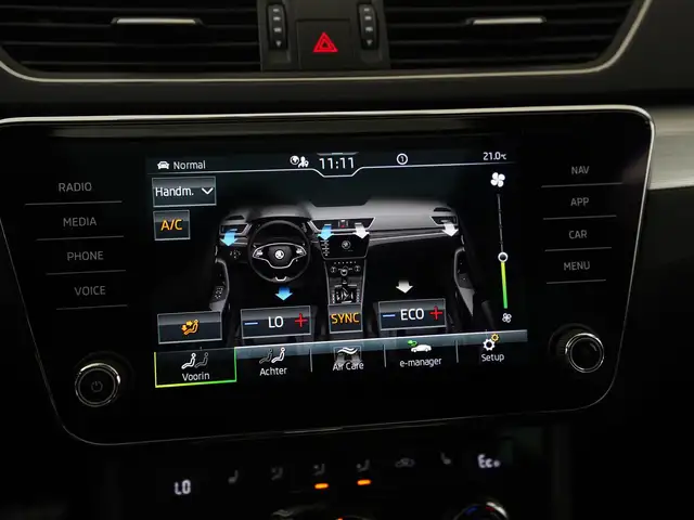 Skoda Superb view 24