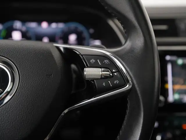 Skoda Superb view 11