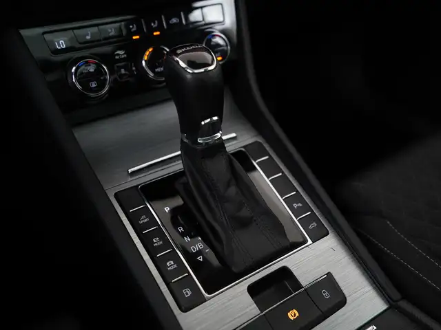 Skoda Superb view 12