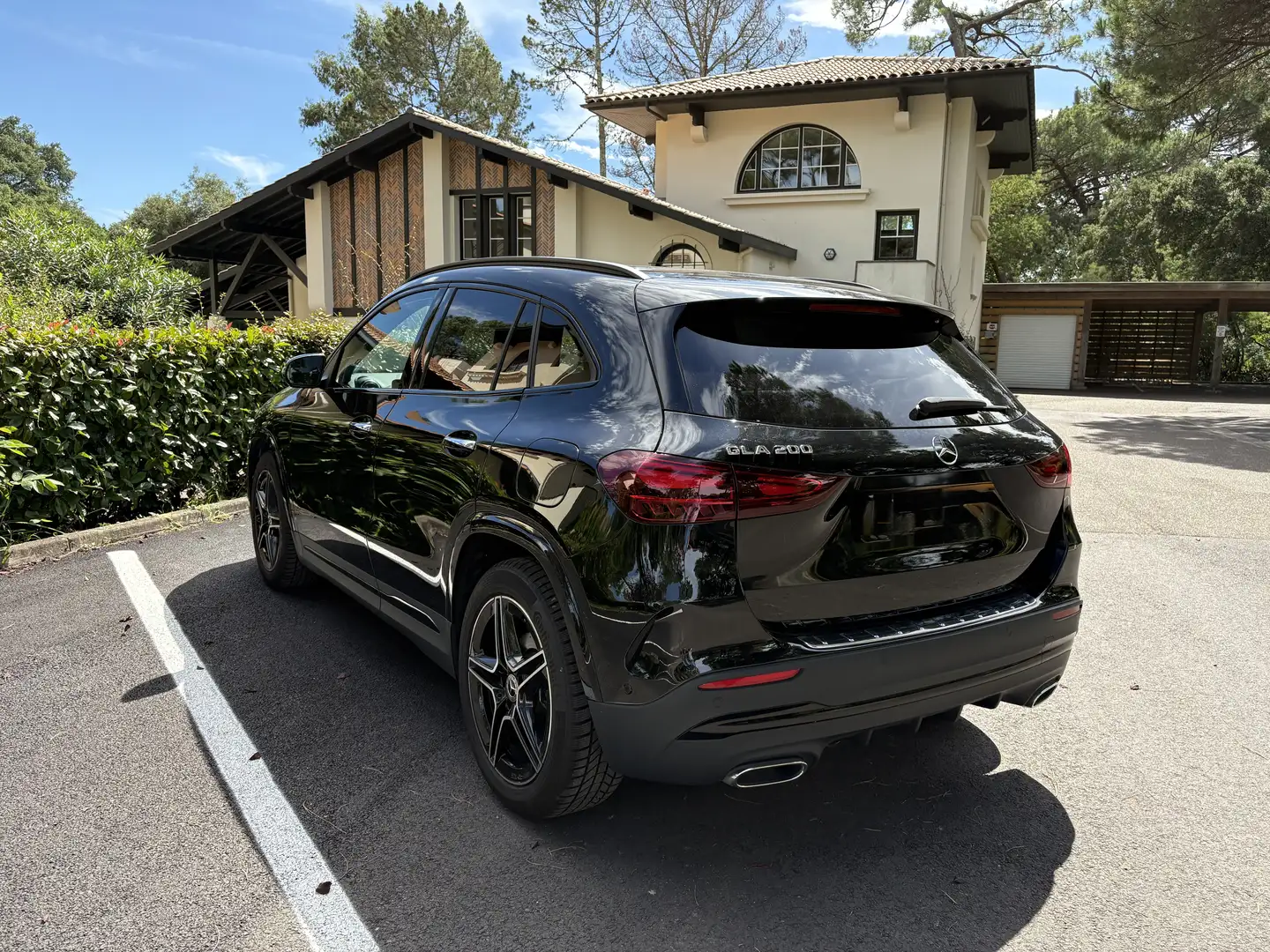 Mercedes-Benz GLA 200 Noir - 2