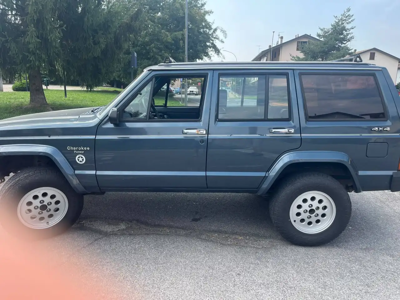 Jeep Cherokee 5p 4.0 Limited auto, foto 2