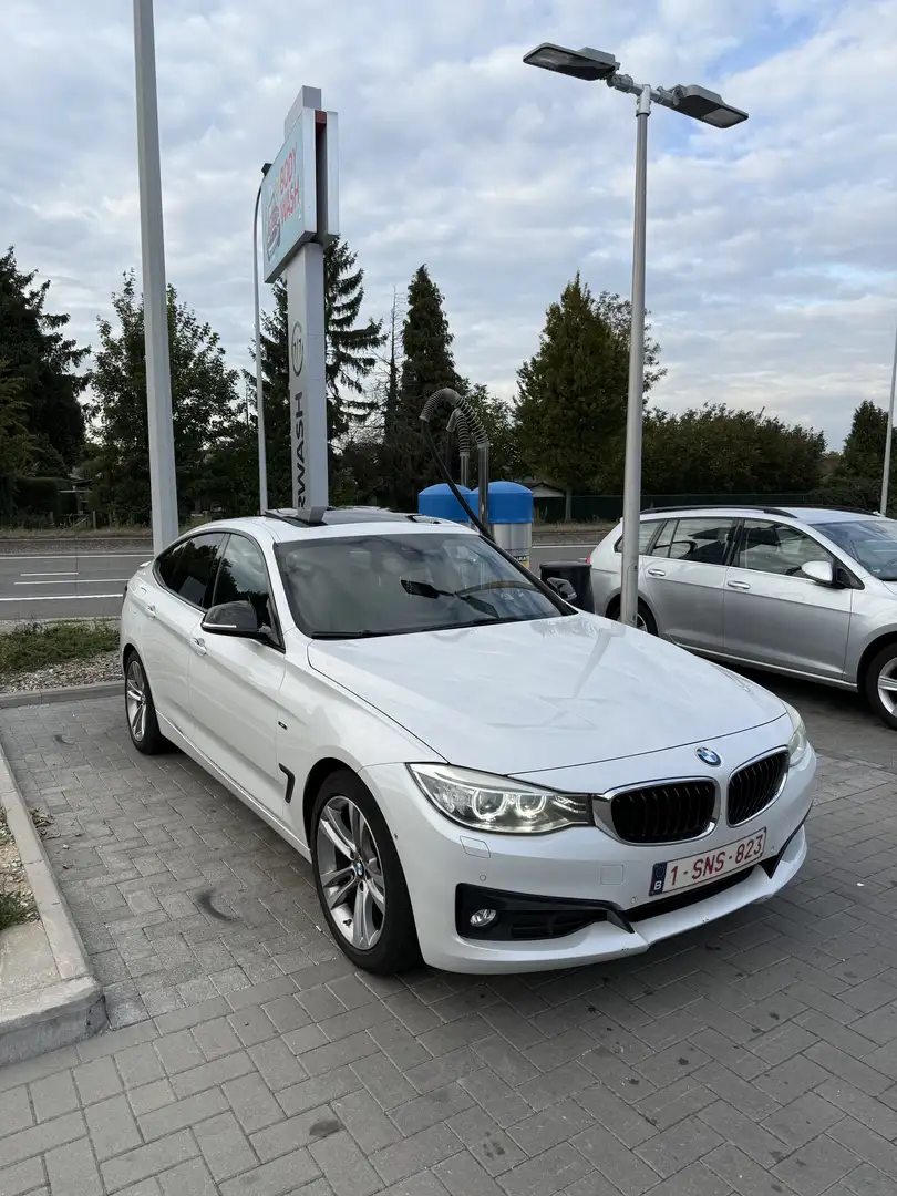 BMW 320 320d GT Sport-Aut. Sport Line - 2