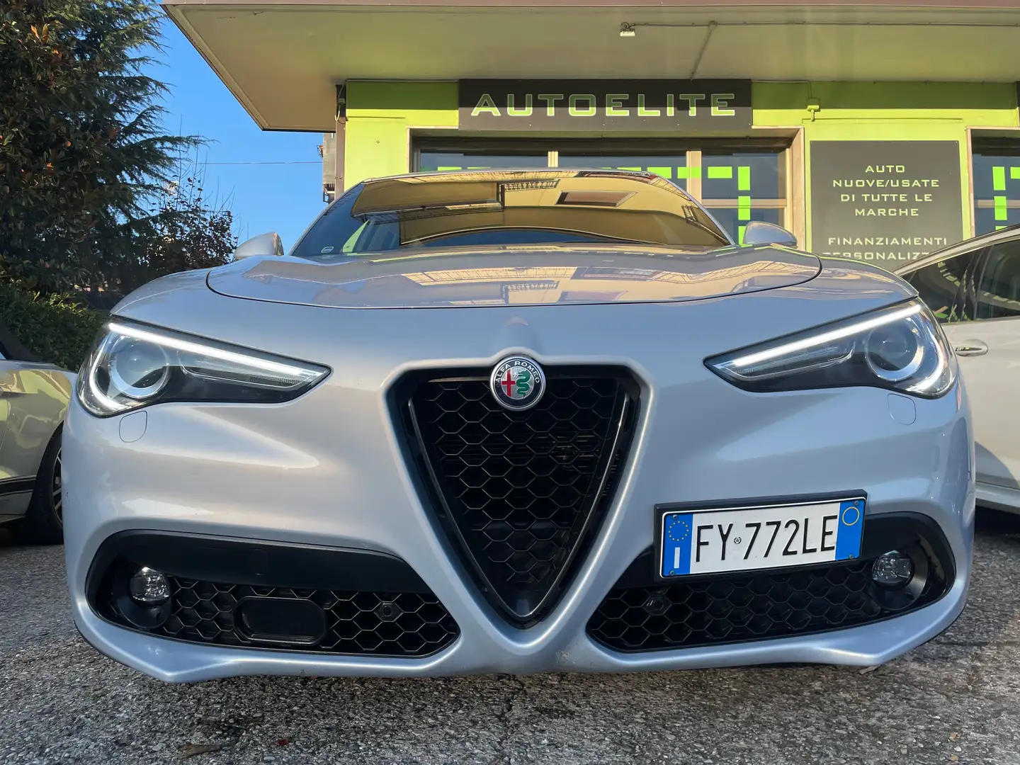 Alfa Romeo Stelvio 190 CV Q4 Sprint Navi Pelle Harman Kardon Grigio - 2