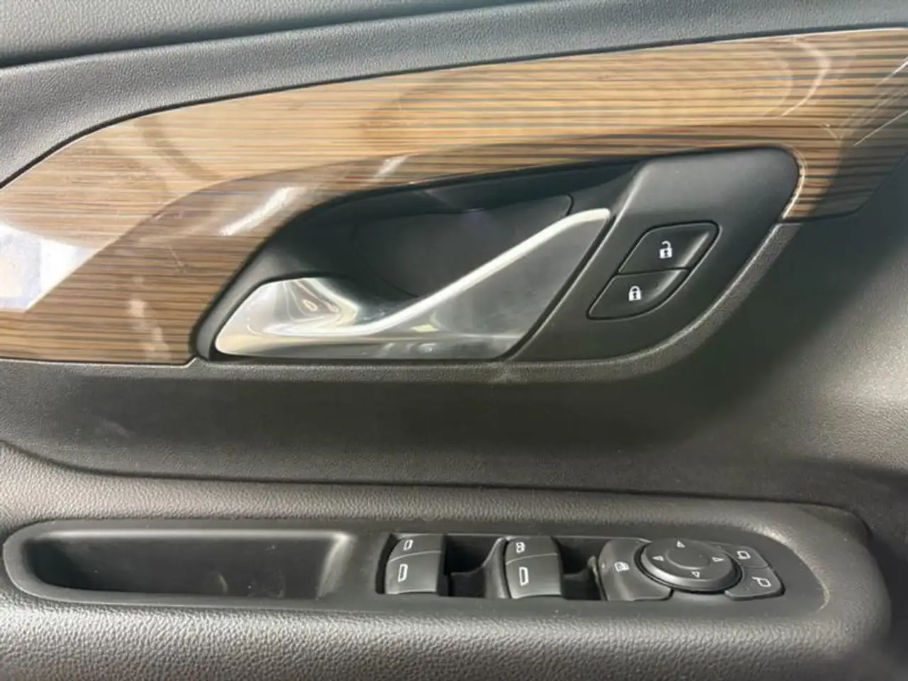 GMC Terrain снимка GMC Terrain