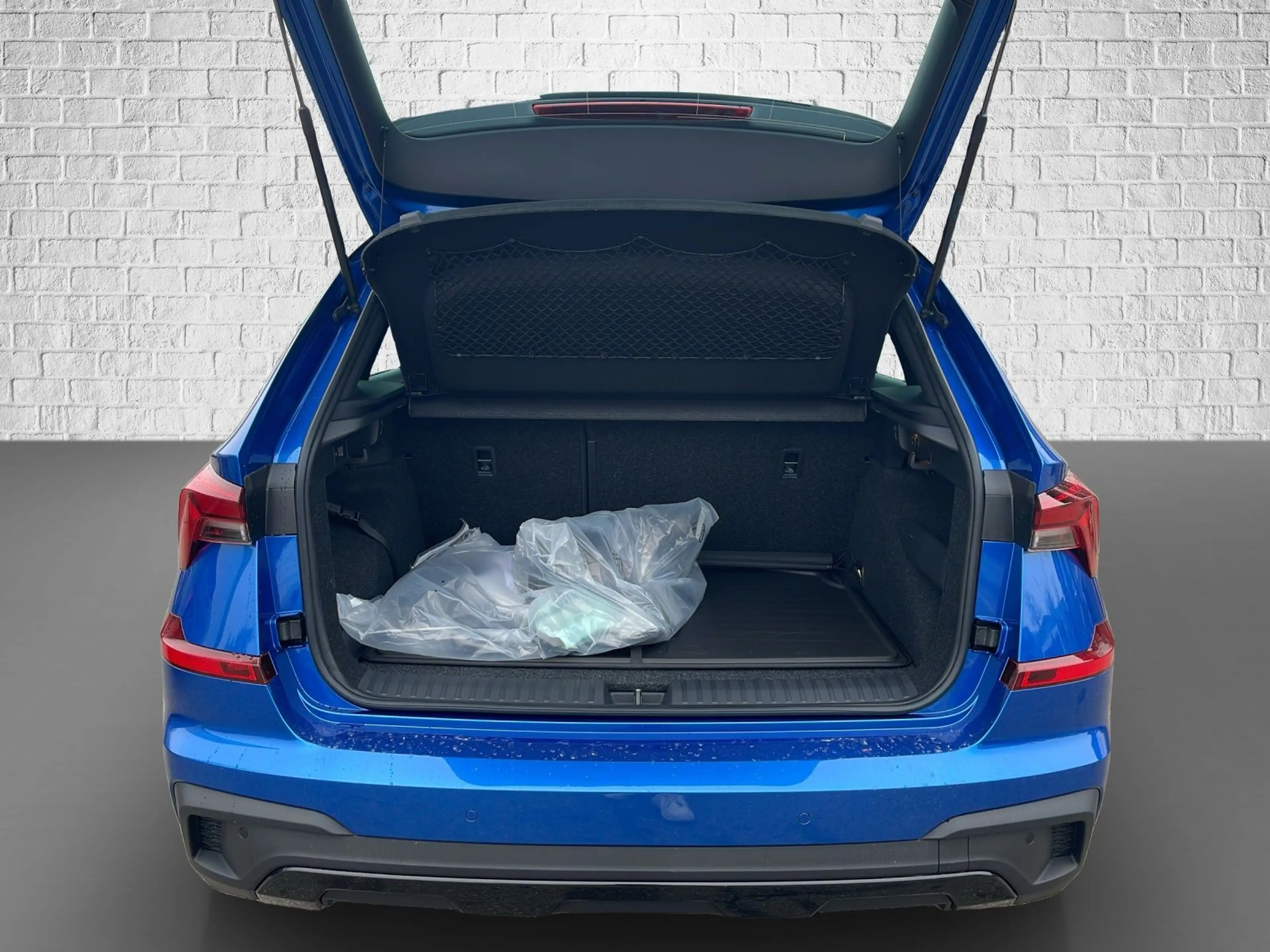 Skoda Kamiq 1.0 TSI DSG - Monte Carlo — photo 9