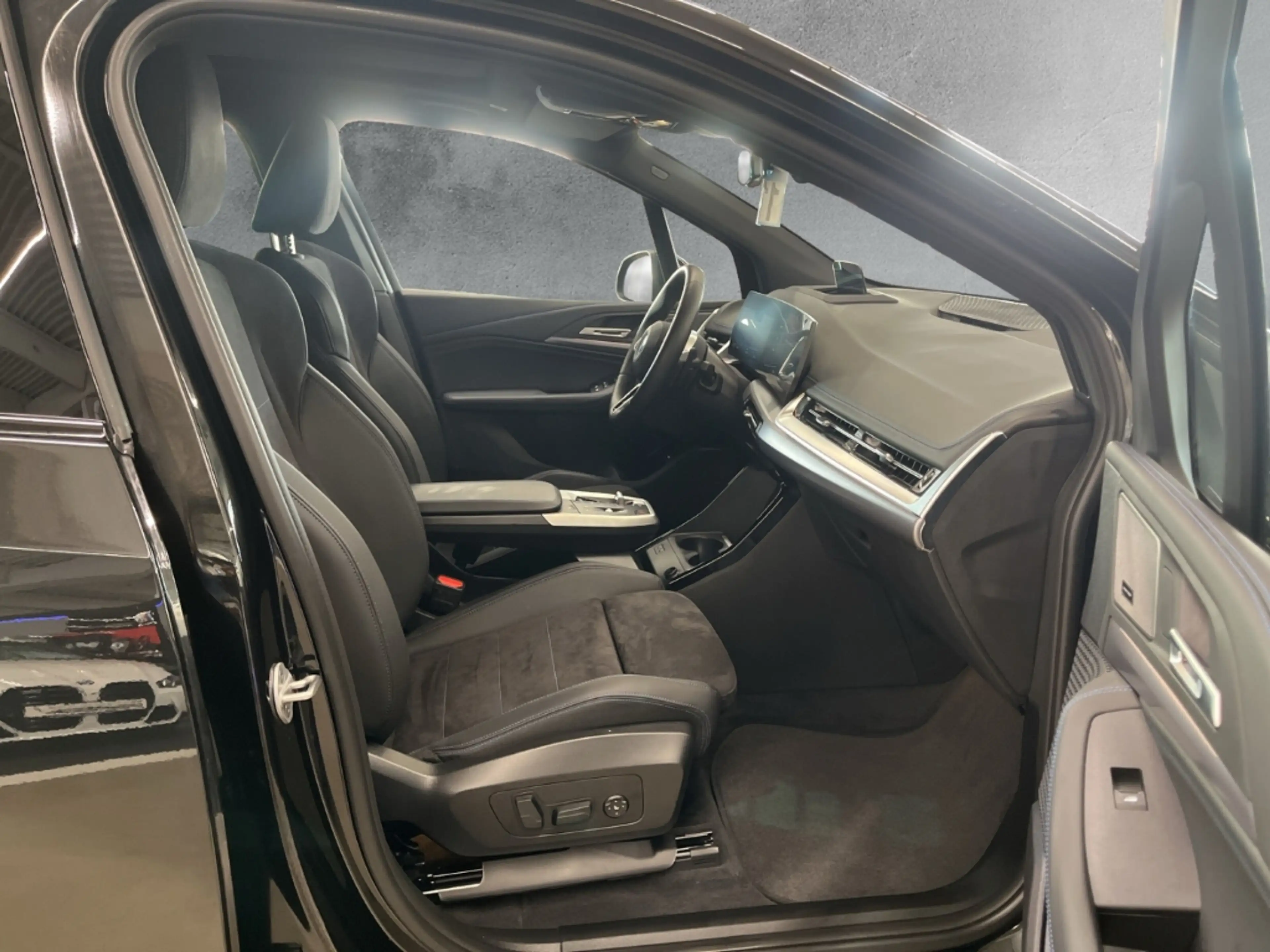 BMW 225 M Sport e xDrive Park-Assistent — photo 11