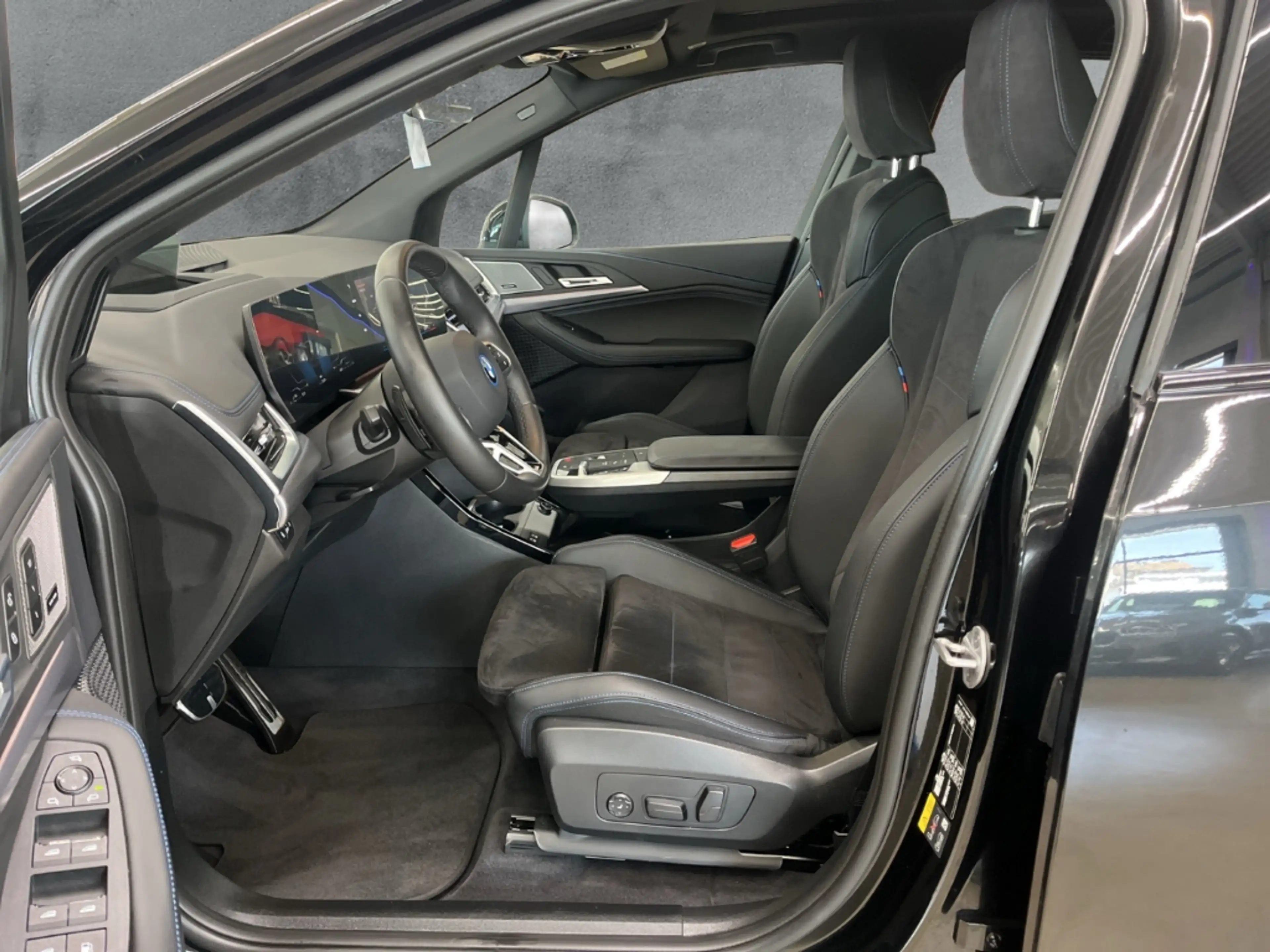 BMW 225 M Sport e xDrive Park-Assistent — photo 8