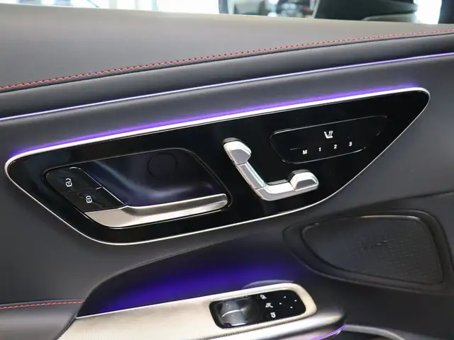 Mercedes-Benz Cle view 16