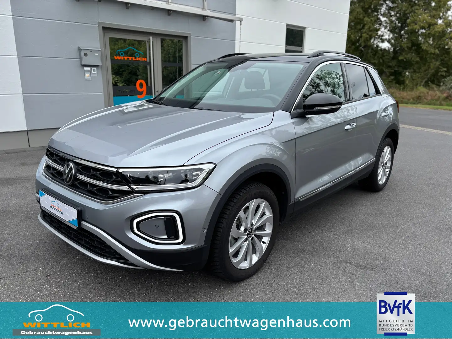 Volkswagen T-Roc 1.5 TSI, DSG - "Style", Anhängerkupplung Zilver - 1