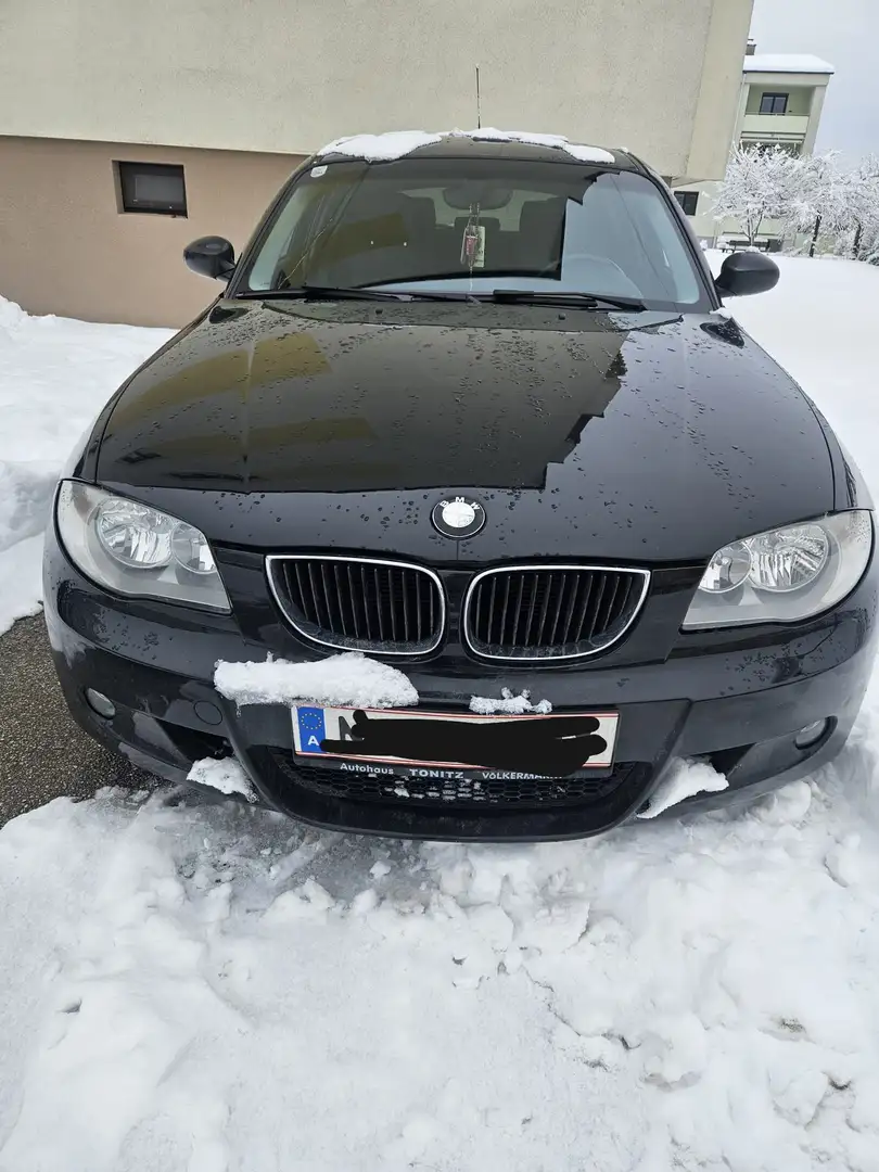 BMW 118 118d Schwarz - 1