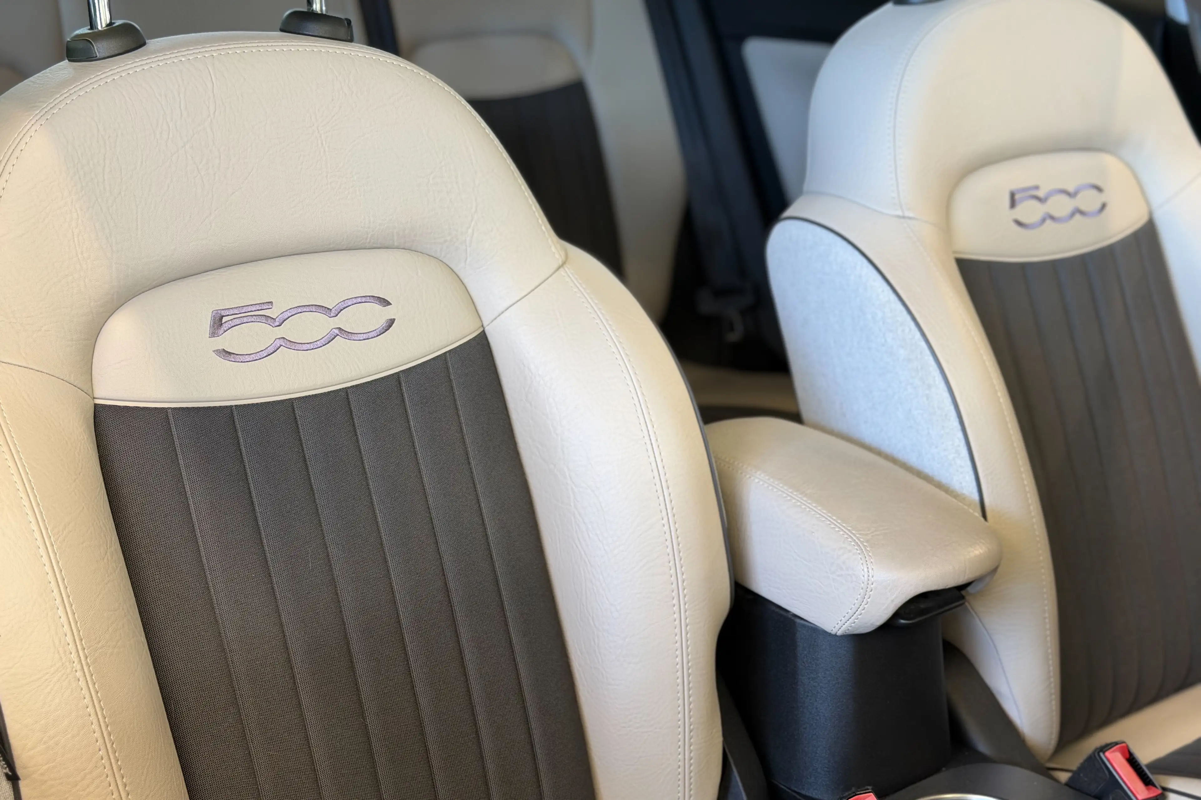 Fiat 500X 1.6i E-torq Lounge | Toit pano ouvrant - Clim auto - GPS - Radars de recul | Garantie 12 mois — photo 14