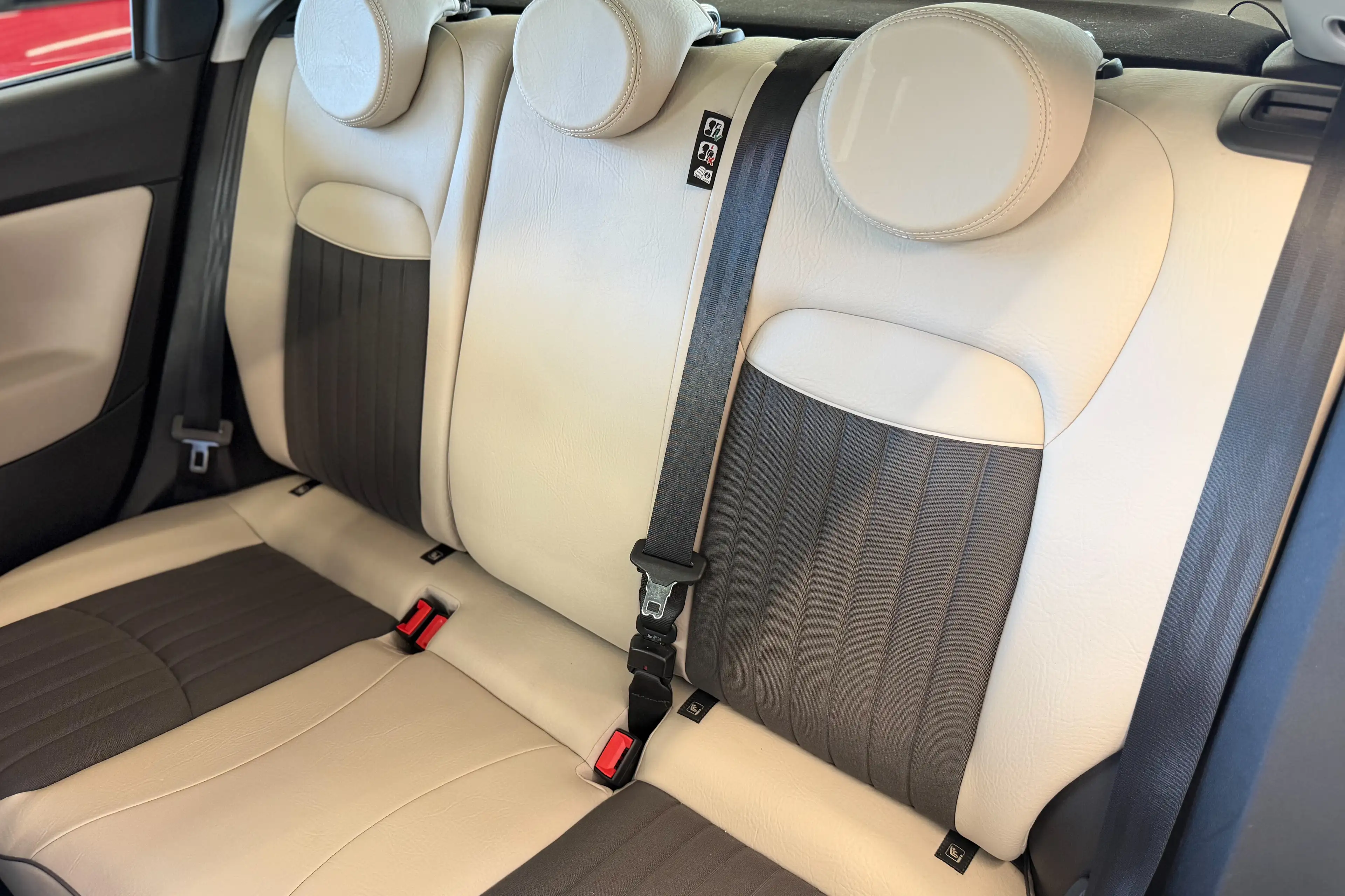 Fiat 500X 1.6i E-torq Lounge | Toit pano ouvrant - Clim auto - GPS - Radars de recul | Garantie 12 mois — photo 13