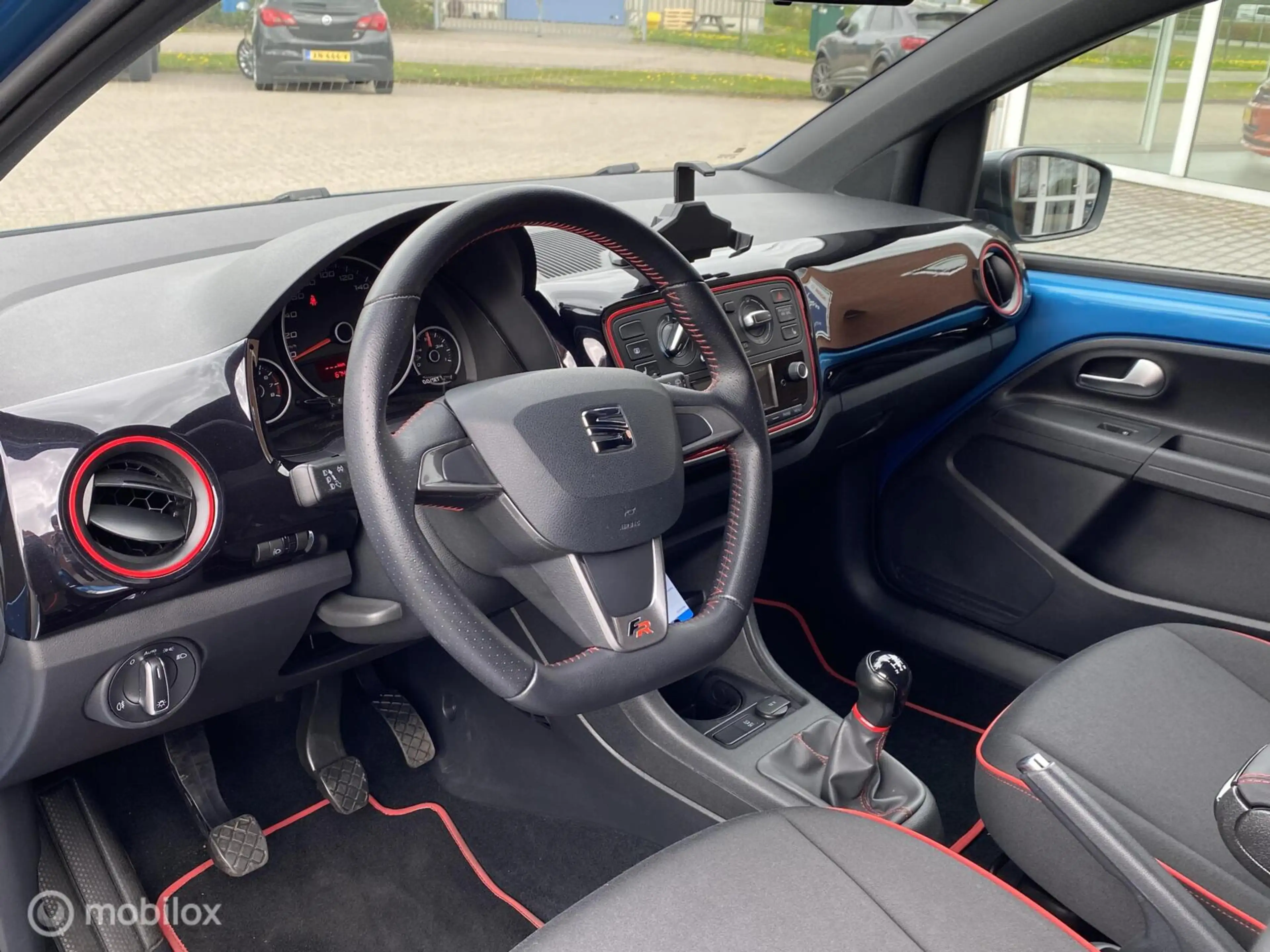 SEAT Mii 1.0 FR Intense 75pk met 67.477km | Stoelverwarming — photo 6