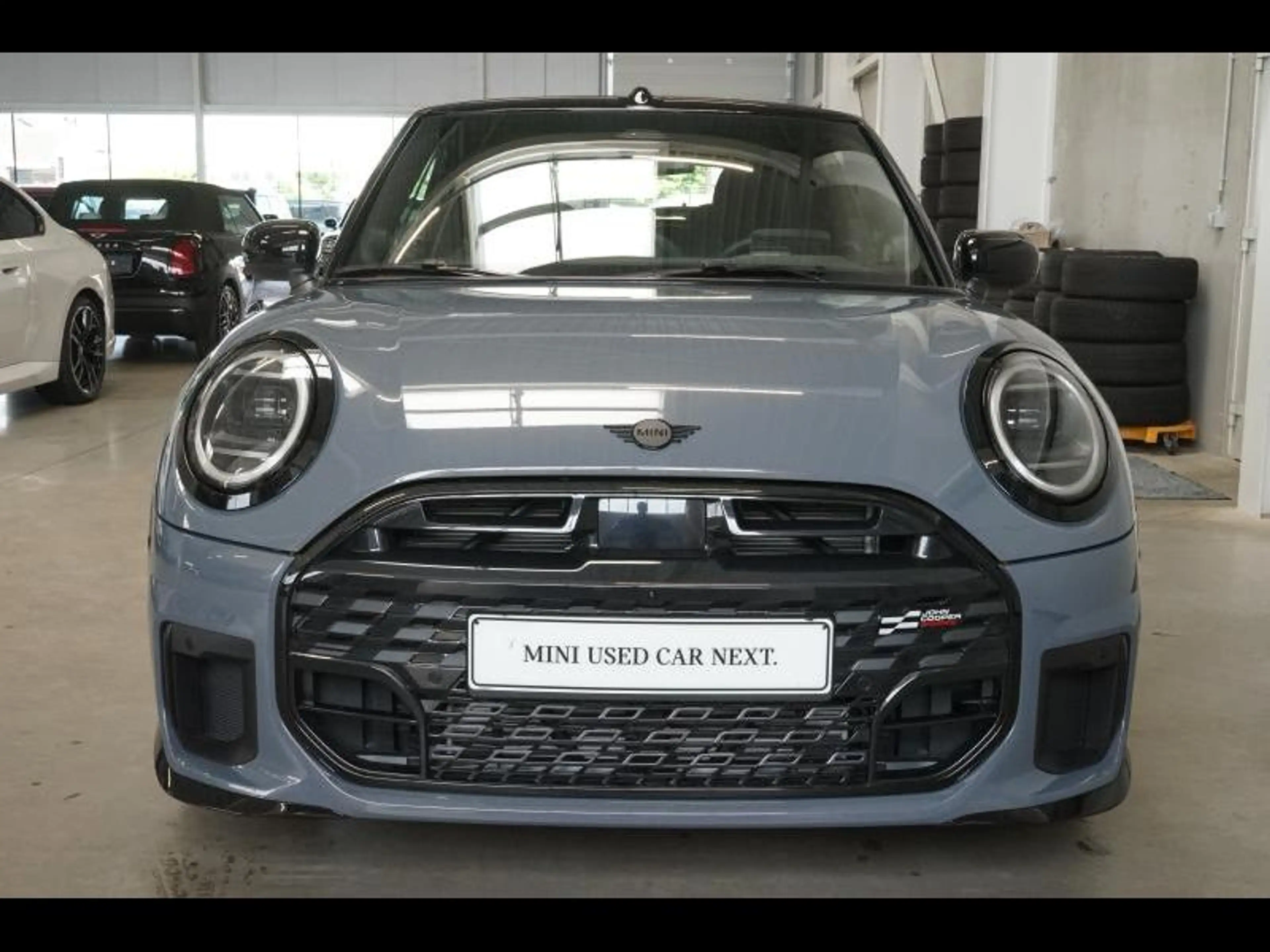 MINI Cooper Cabrio JCW PACK - NAVI - HARMAN-KARDON — photo 2