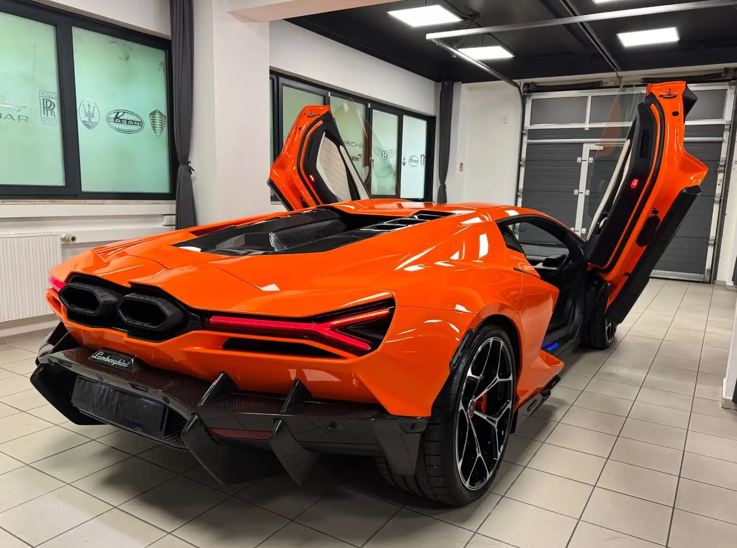 Lamborghini Revuelto REVUELTO ADPERSONAM INT CARBON EXT&INT PR25 FULL Orange - 1