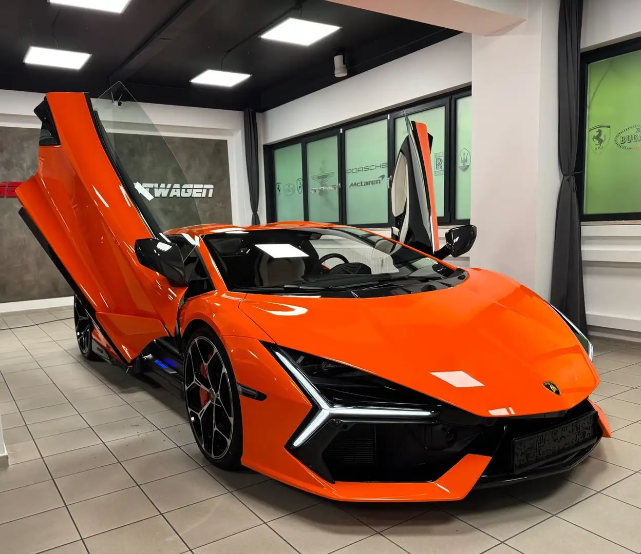 Lamborghini Revuelto REVUELTO ADPERSONAM INT CARBON EXT&INT PR25 FULL Orange - 2