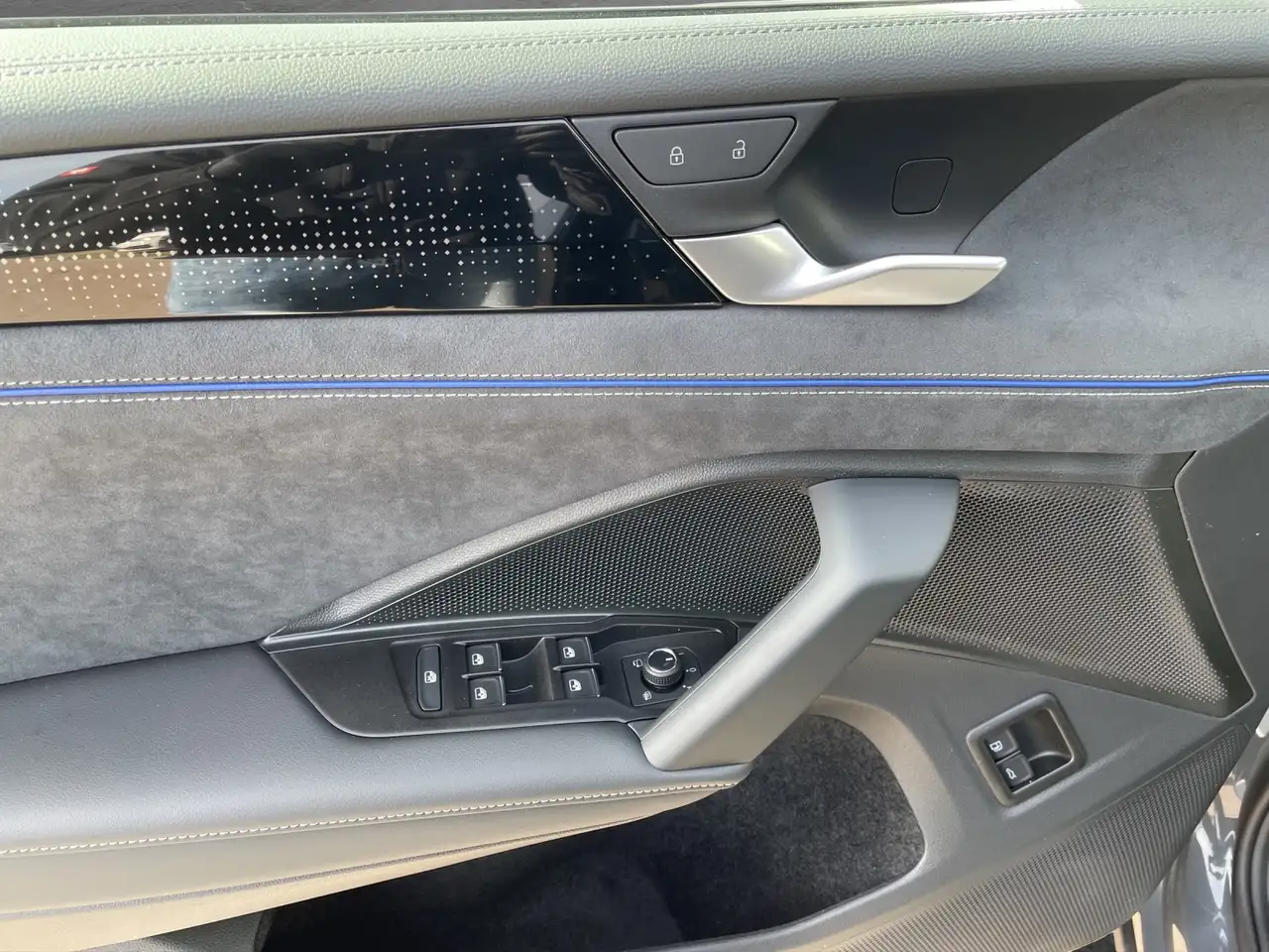 Volkswagen Tiguan 1.5 TSI DSG eHybrid R-Line 7