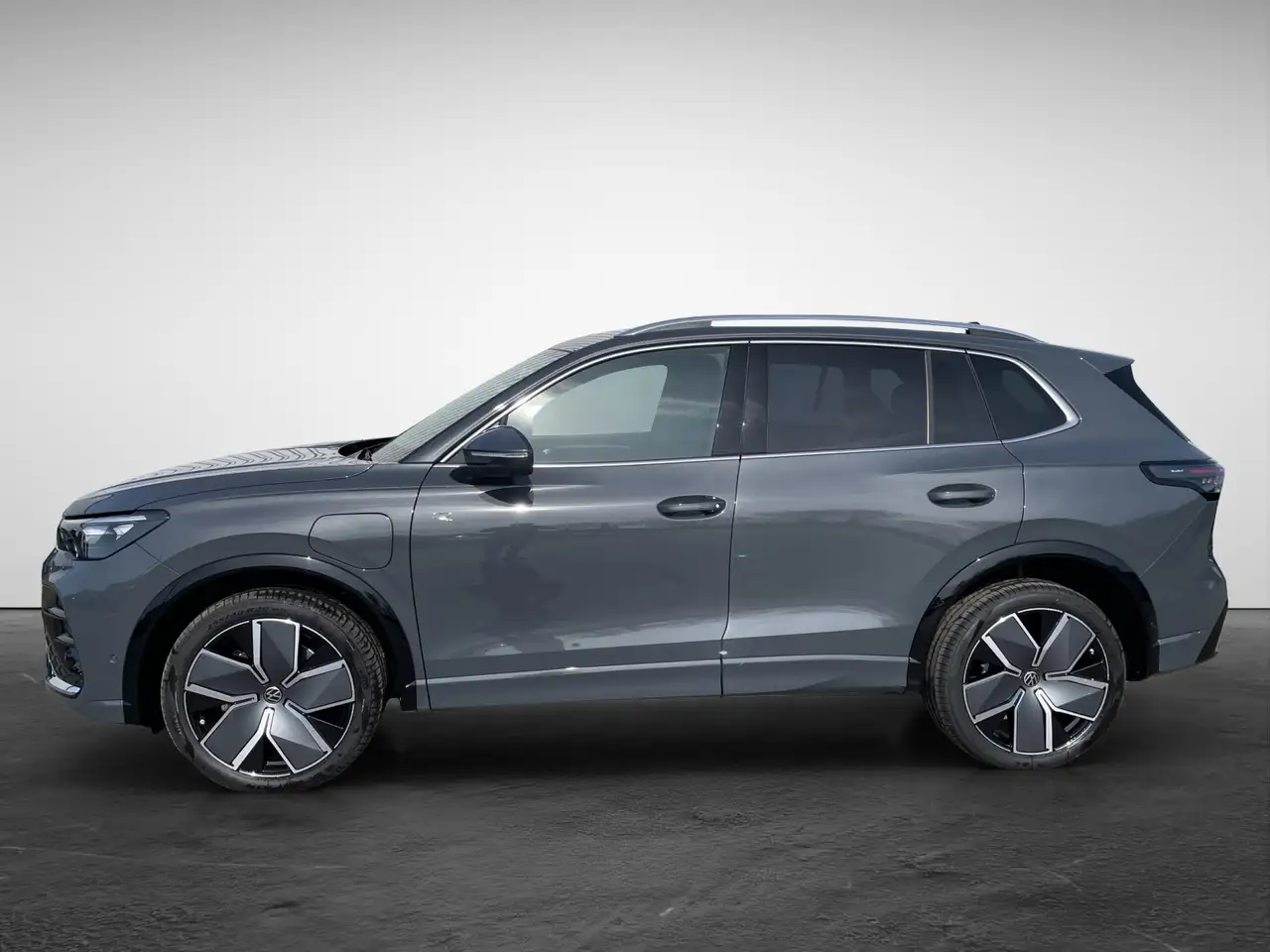Volkswagen Tiguan 1.5 TSI DSG eHybrid R-Line 3