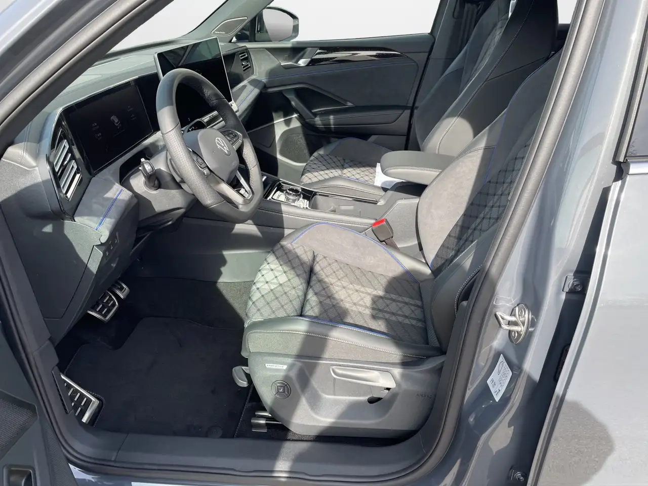 Volkswagen Tiguan 1.5 TSI DSG eHybrid R-Line 6