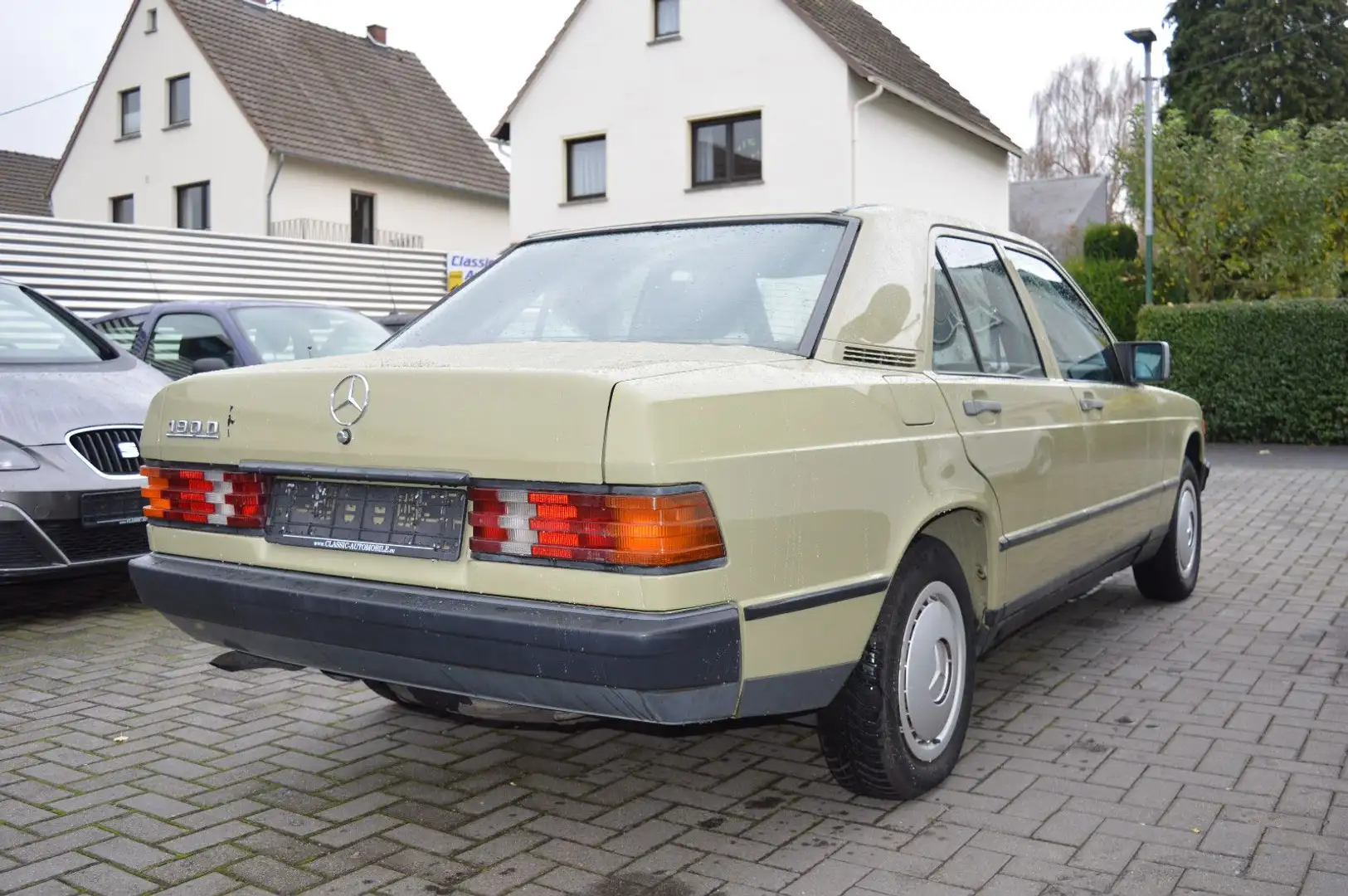 Mercedes-Benz 190 Diesel *1.Hand*Originalzustand* Grün - 2