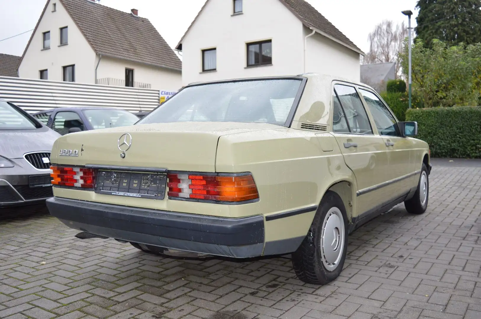 Mercedes-Benz 190 Diesel *1.Hand*Originalzustand* Зелений - 2