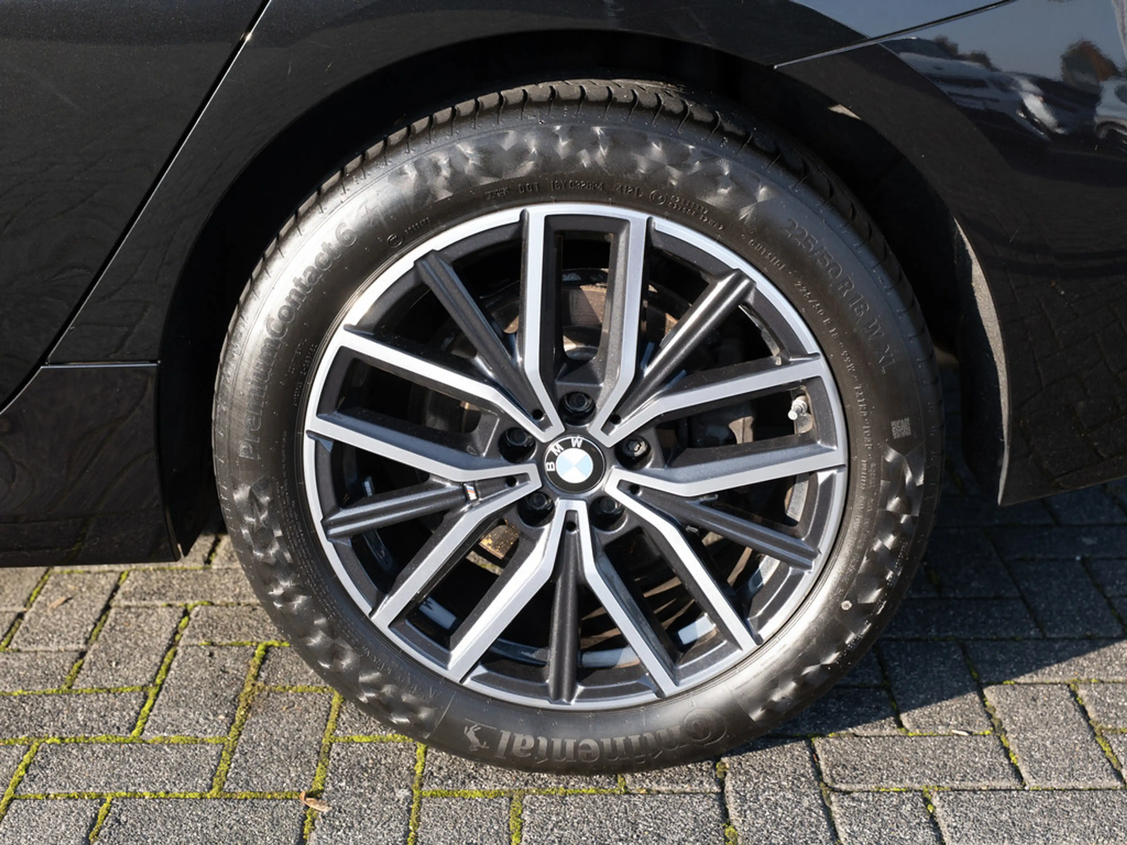 BMW 220 Active Tourer M-Sport PANO AHK HUD 360° — photo 10