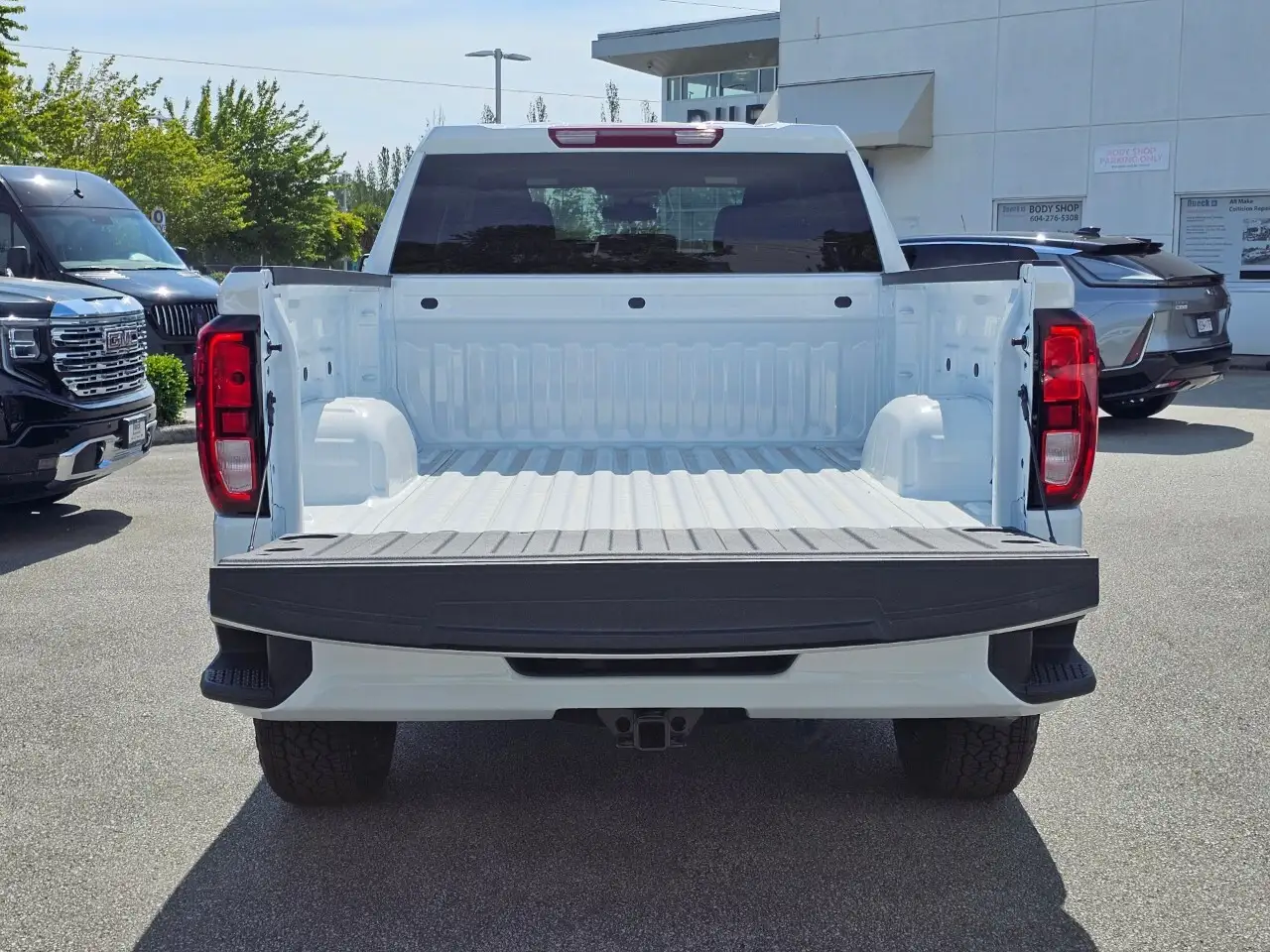 GMC Sierra 1500 снимка GMC Sierra 1500