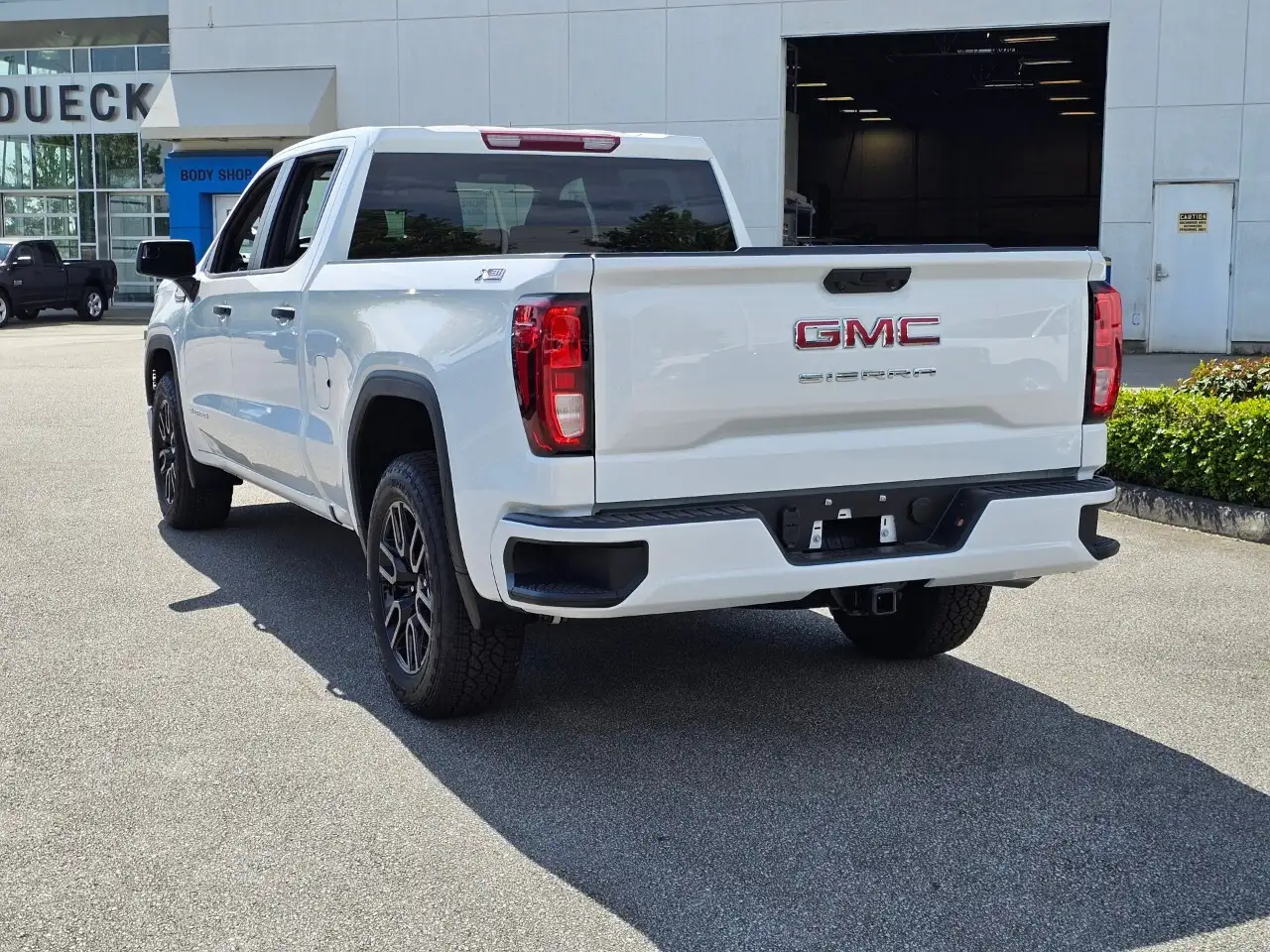 GMC Sierra 1500 снимка GMC Sierra 1500
