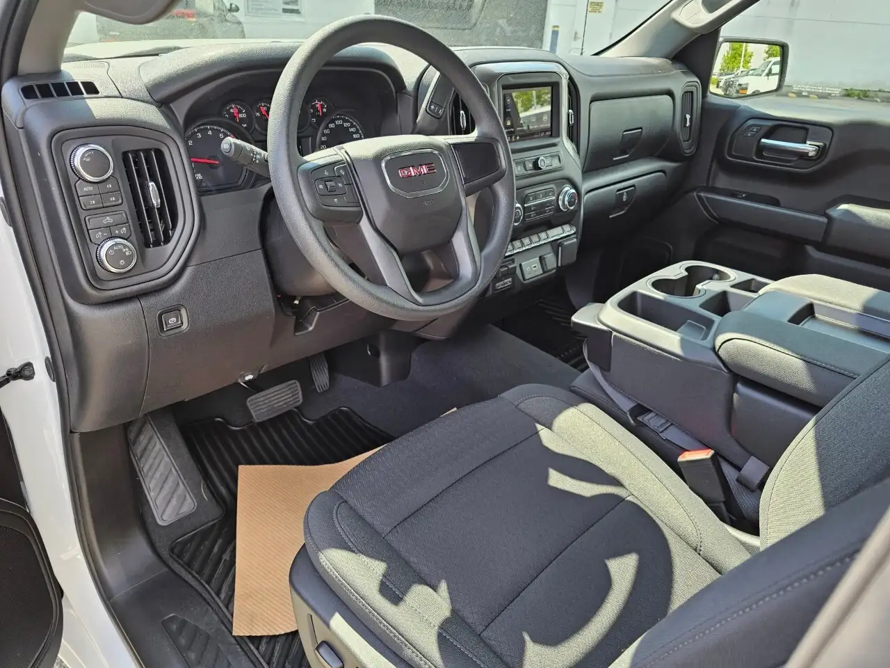 GMC Sierra 1500 снимка GMC Sierra 1500