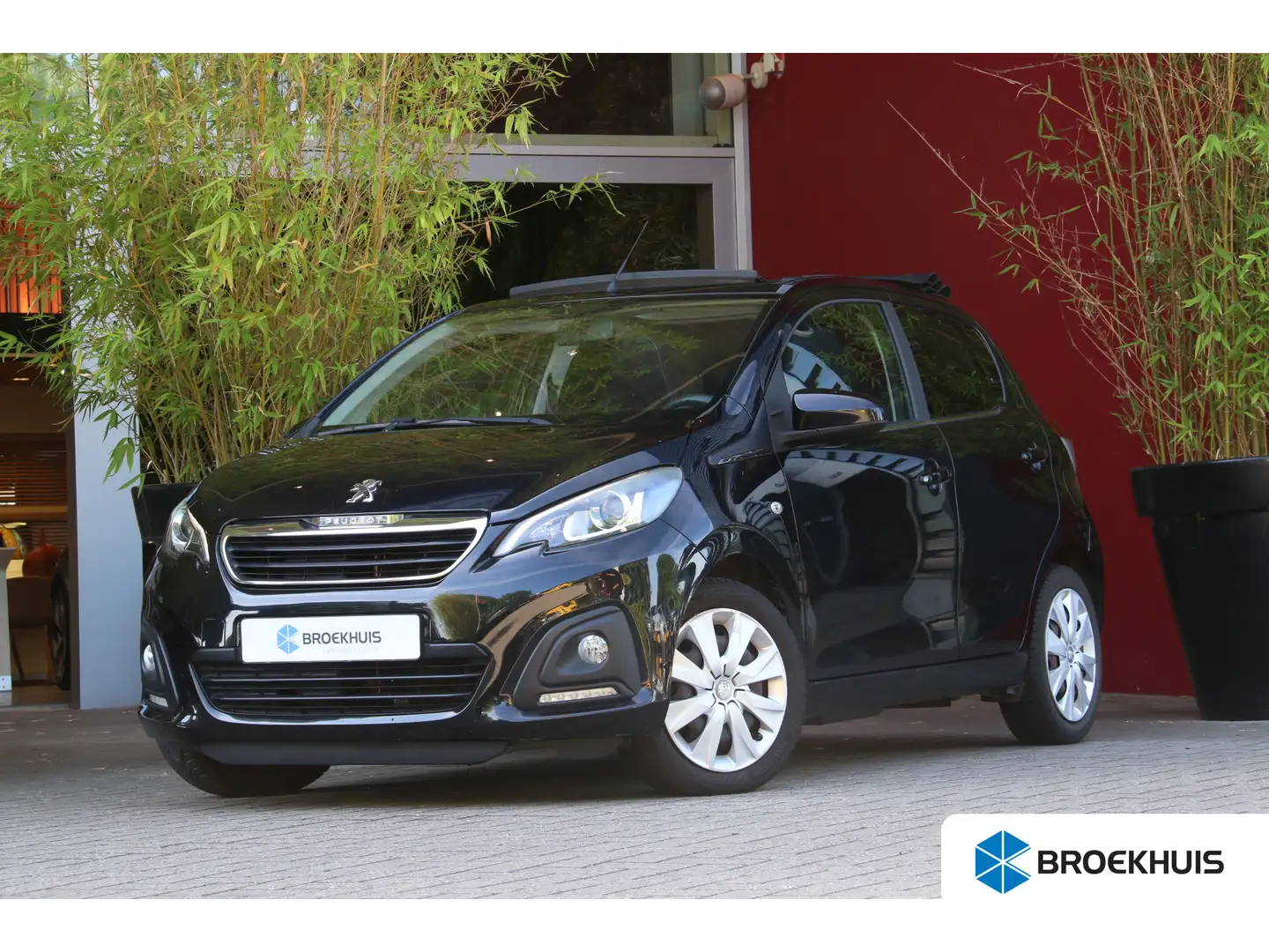 Peugeot 108 1.0 e-VTi Active TOP! | Elektrich vouwdak | Airco Zwart - 1