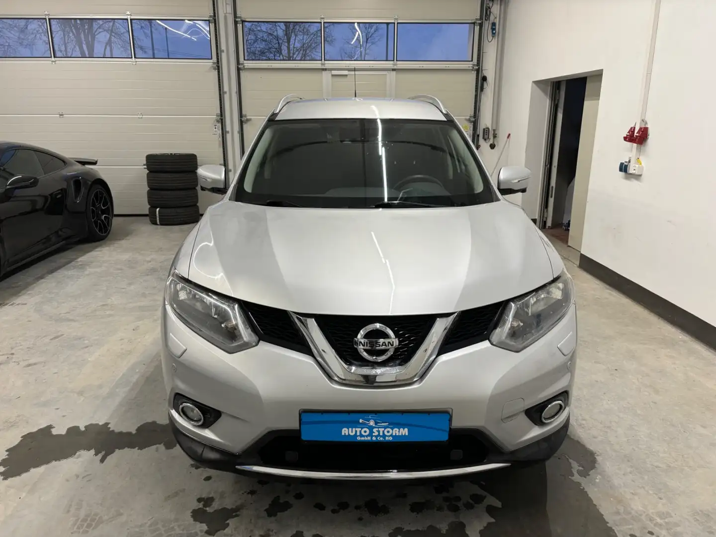 Nissan X-Trail 1.6 dCi N-Connecta*360-Cam*Navi*SHZ*el.Heck*SHZ*GR Silber - 2