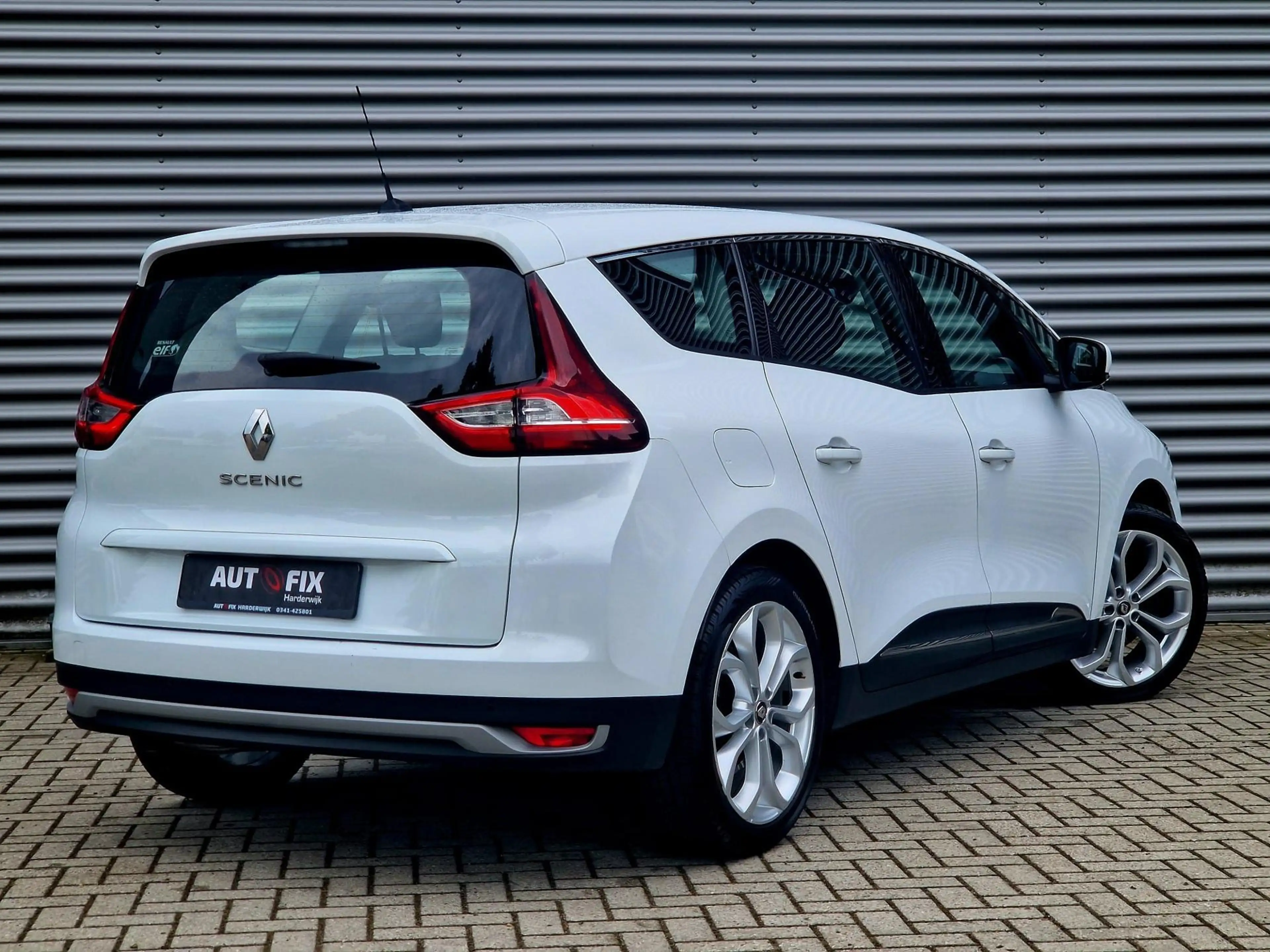 Renault Grand Scenic 1.3 TCe Bose Automaat / 7 Persoons — photo 4