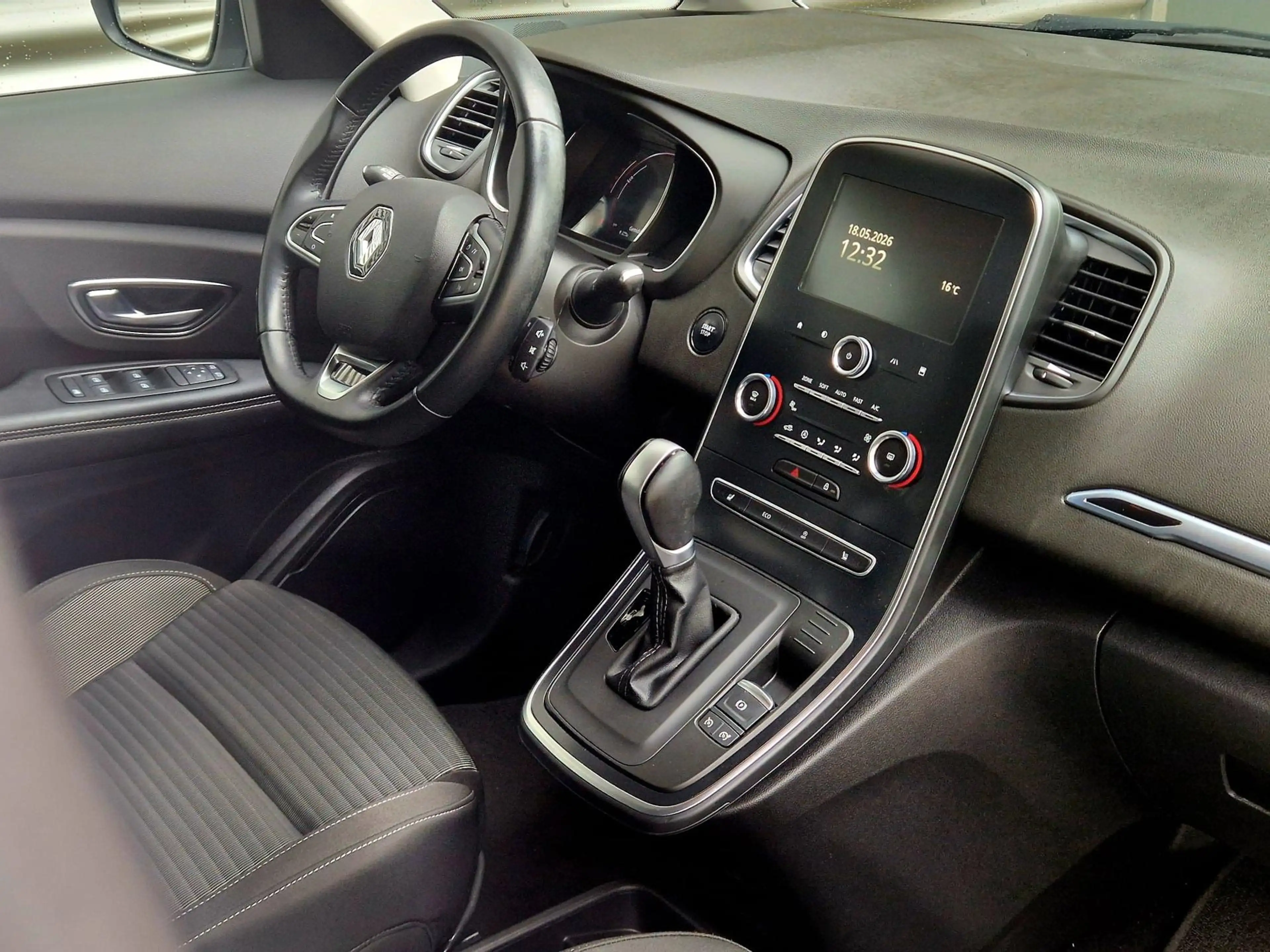 Renault Grand Scenic 1.3 TCe Bose Automaat / 7 Persoons — photo 10