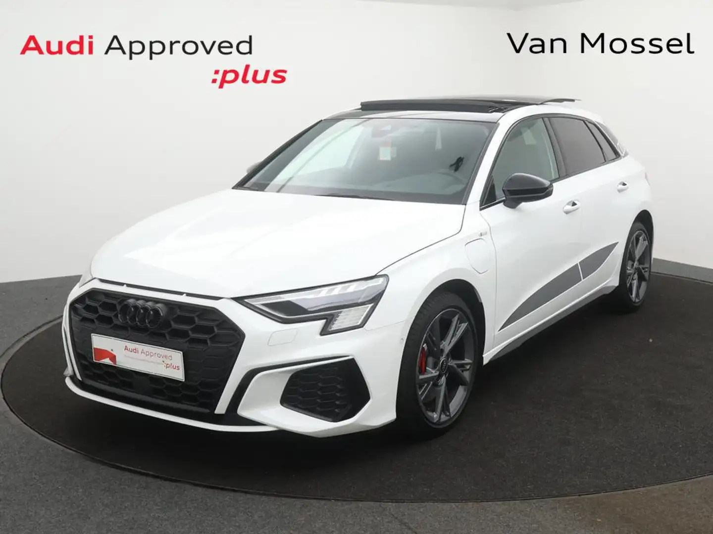 Audi A3 Sportback Sportback 45TFSIe PHEV Competition 245pk Grijs - 1