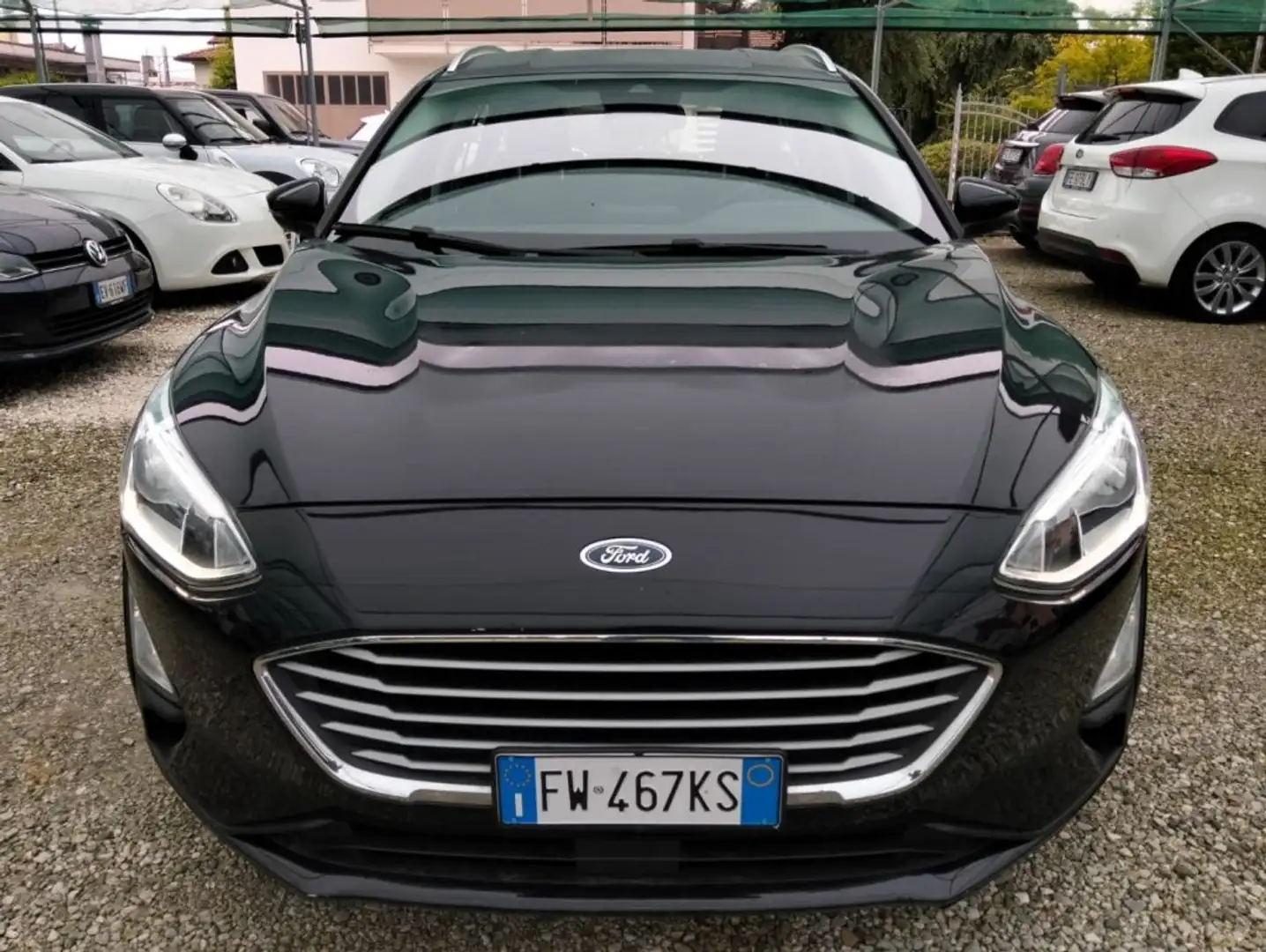 Ford Focus 1.5 TDCi 95 CV Start&Stop SW Business Zwart - 2
