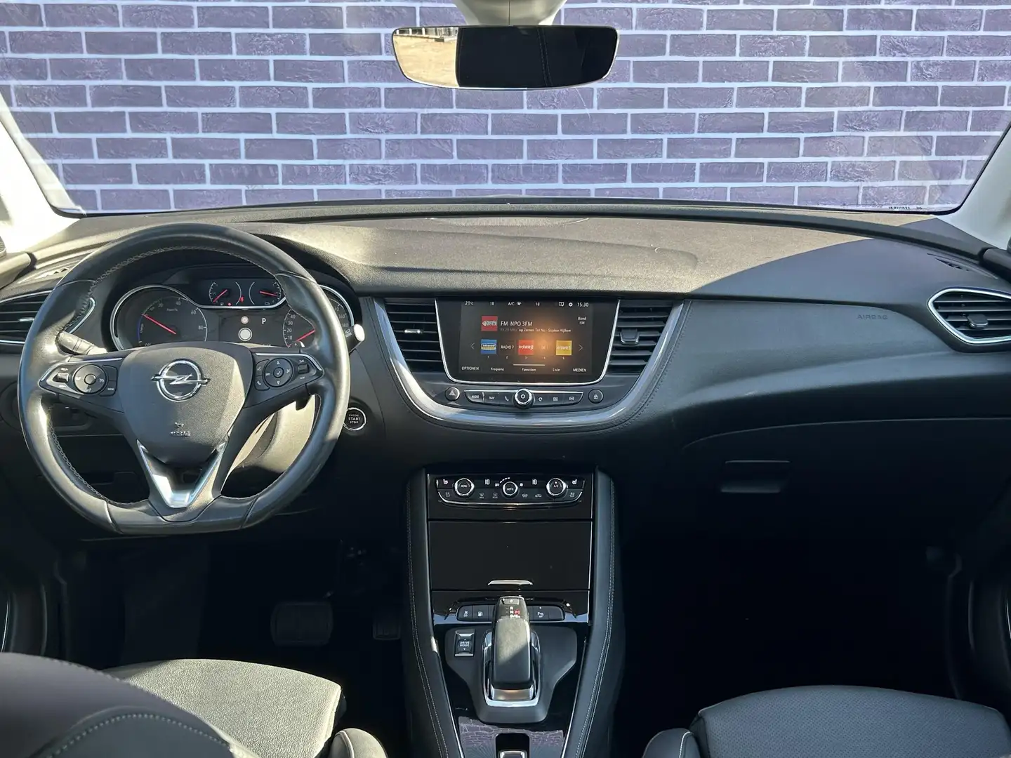 Opel Grandland X 1.6 Turbo Hybrid Ultimate | Trekhaak | Cruise cont Grijs - 2