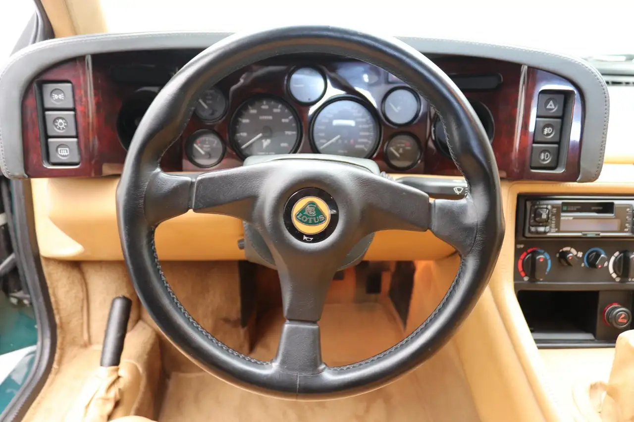 Lotus Esprit 3.5 Turbo V8, foto 9