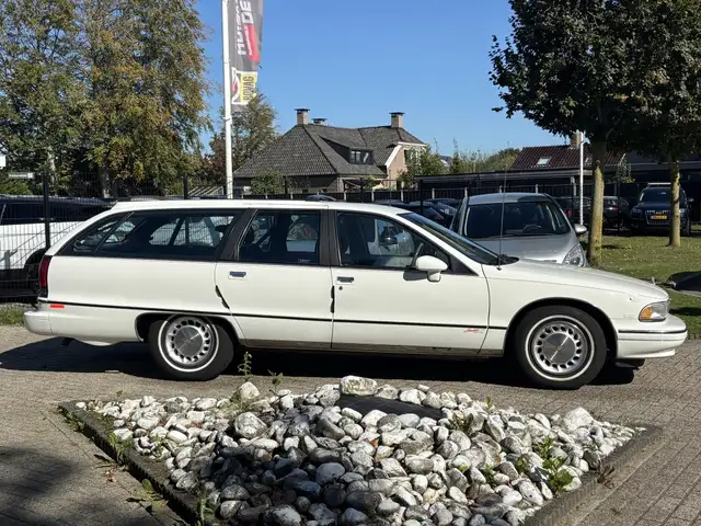 Chevrolet Caprice view 4