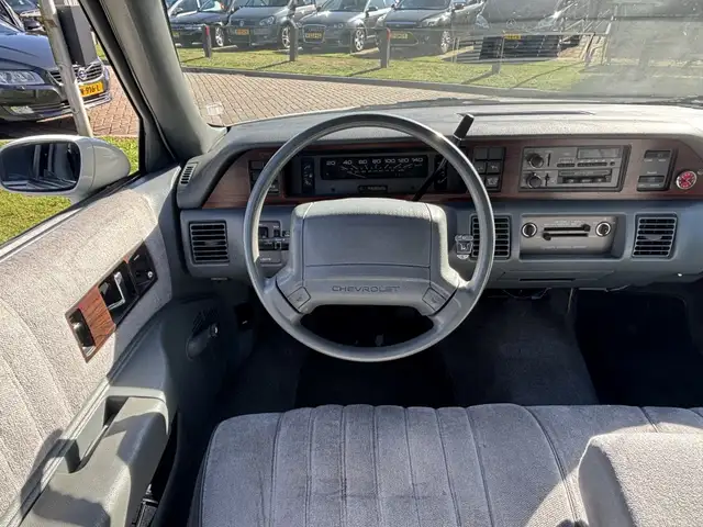 Chevrolet Caprice view 9