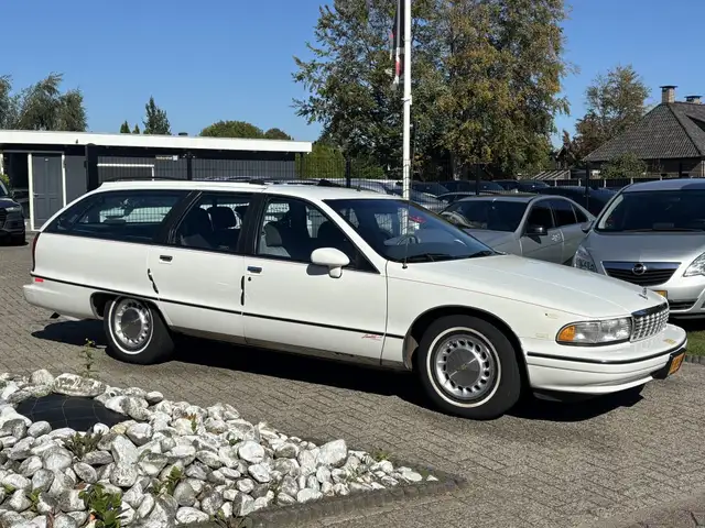 Chevrolet Caprice view 3