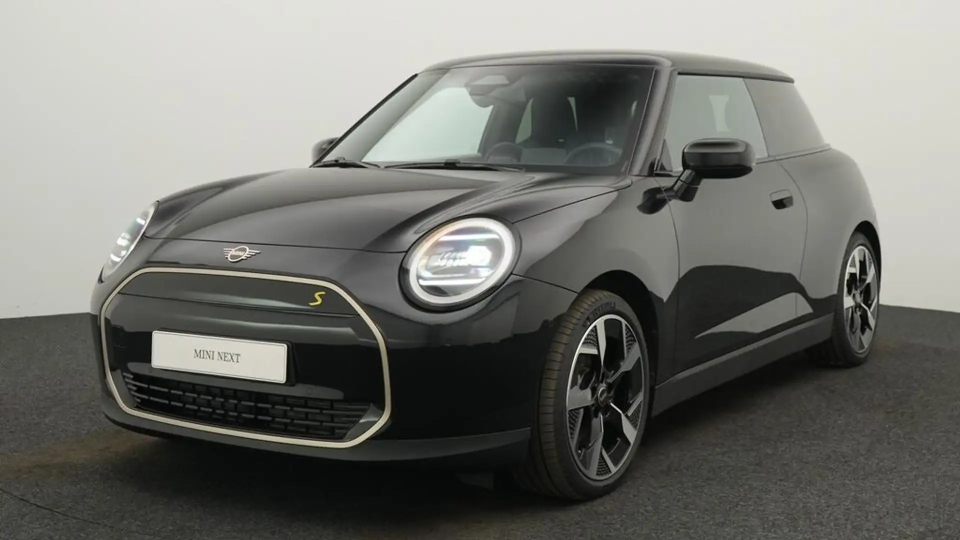 MINI Cooper SE Favoured Trim Noir - 1