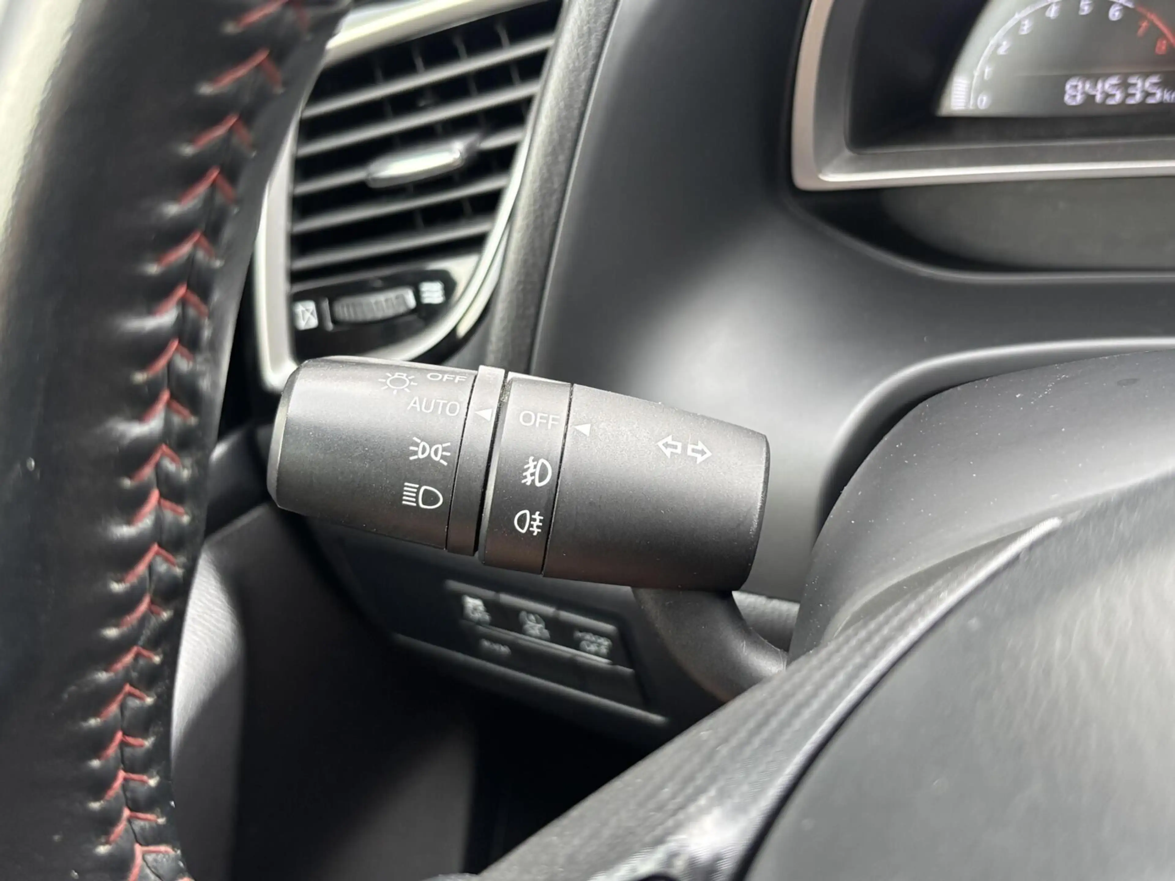 Mazda 3 2.0 SkyActiv-G 120 GT-M | Camera | Dodehoek | Stoe — photo 23