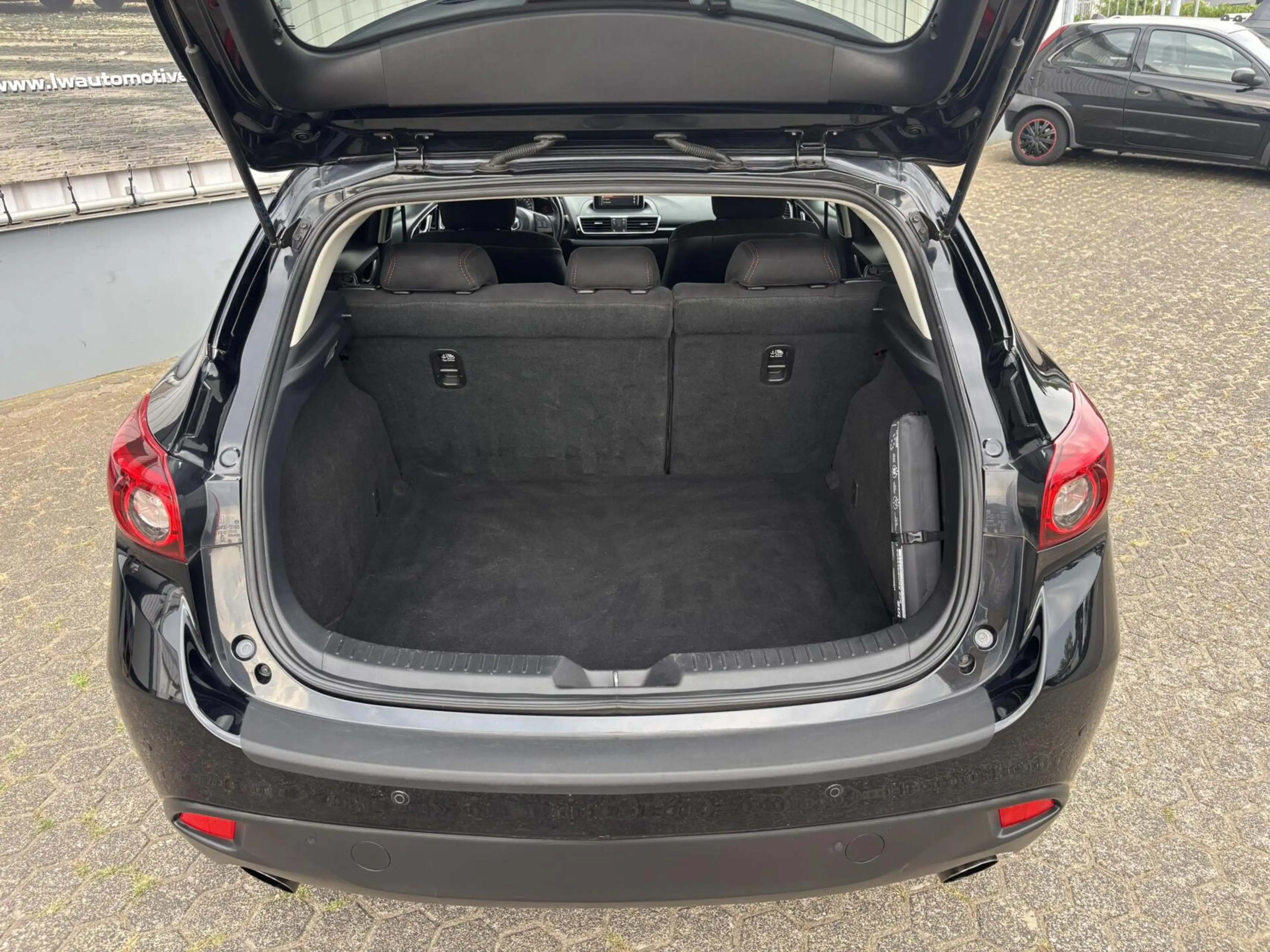 Mazda 3 2.0 SkyActiv-G 120 GT-M | Camera | Dodehoek | Stoe — photo 29
