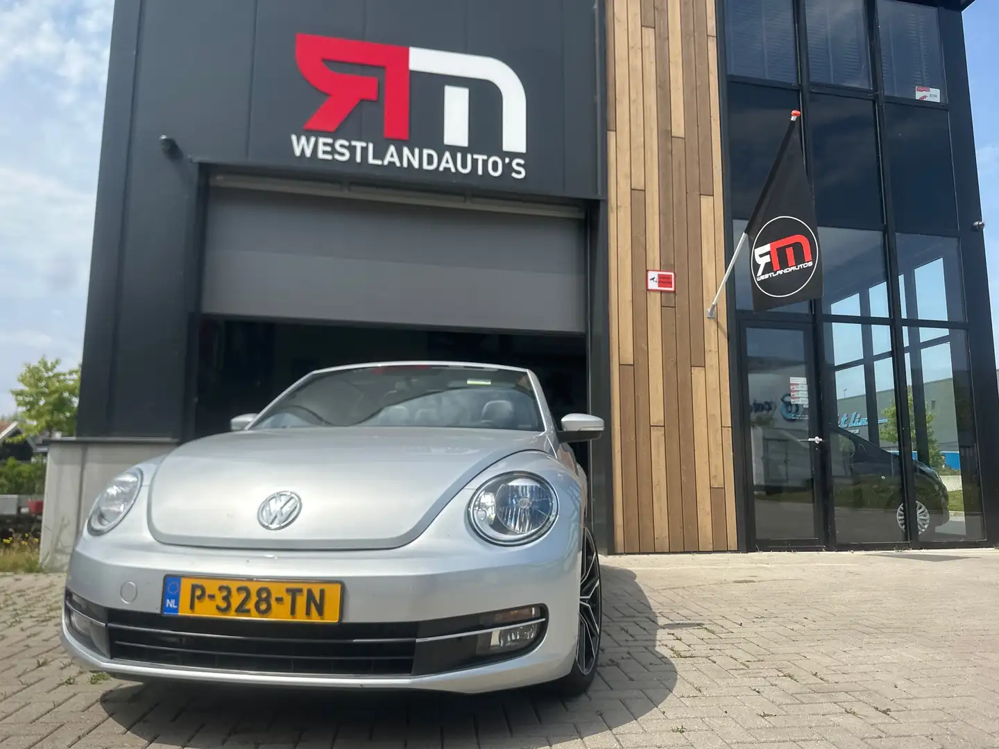Volkswagen Beetle Cabriolet 1.8 tsi DSG- autm USA-auto apple-Carplay Gris - 2